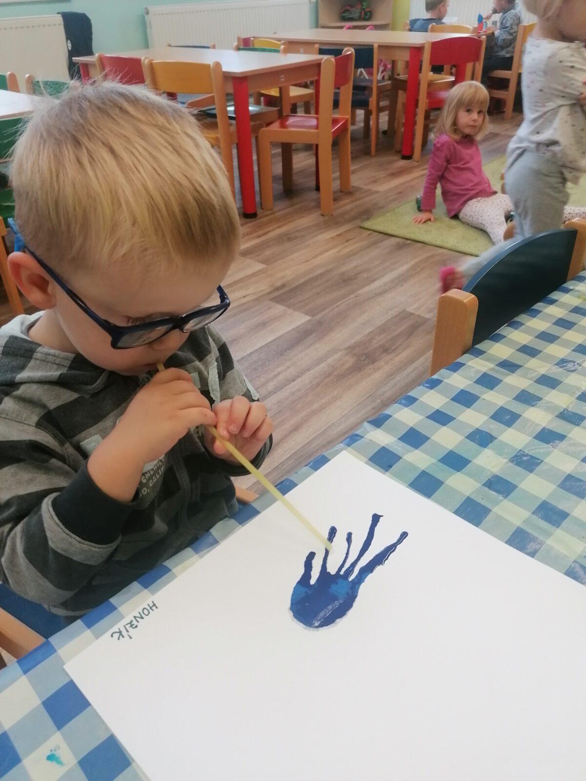 Broučci: "Tvořeníčko, tvoření" :-) - 34