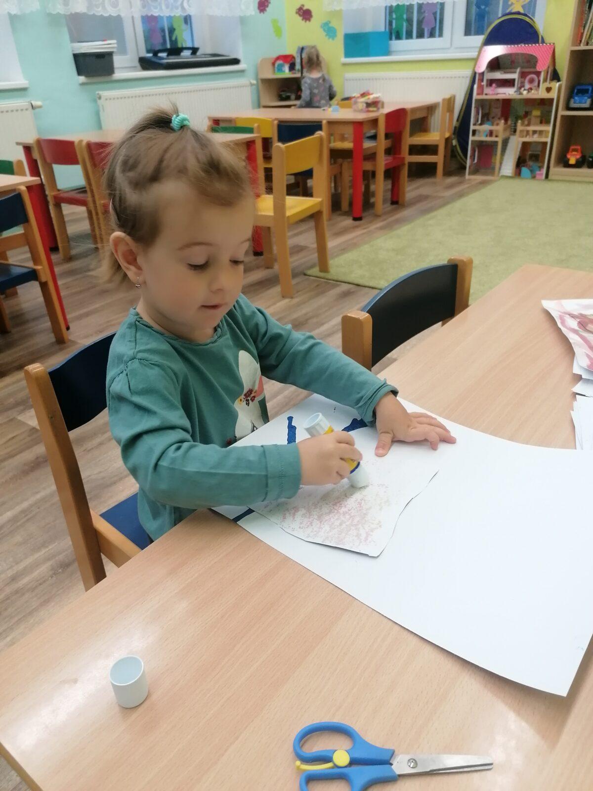 Broučci: "Tvořeníčko, tvoření" :-) - 38