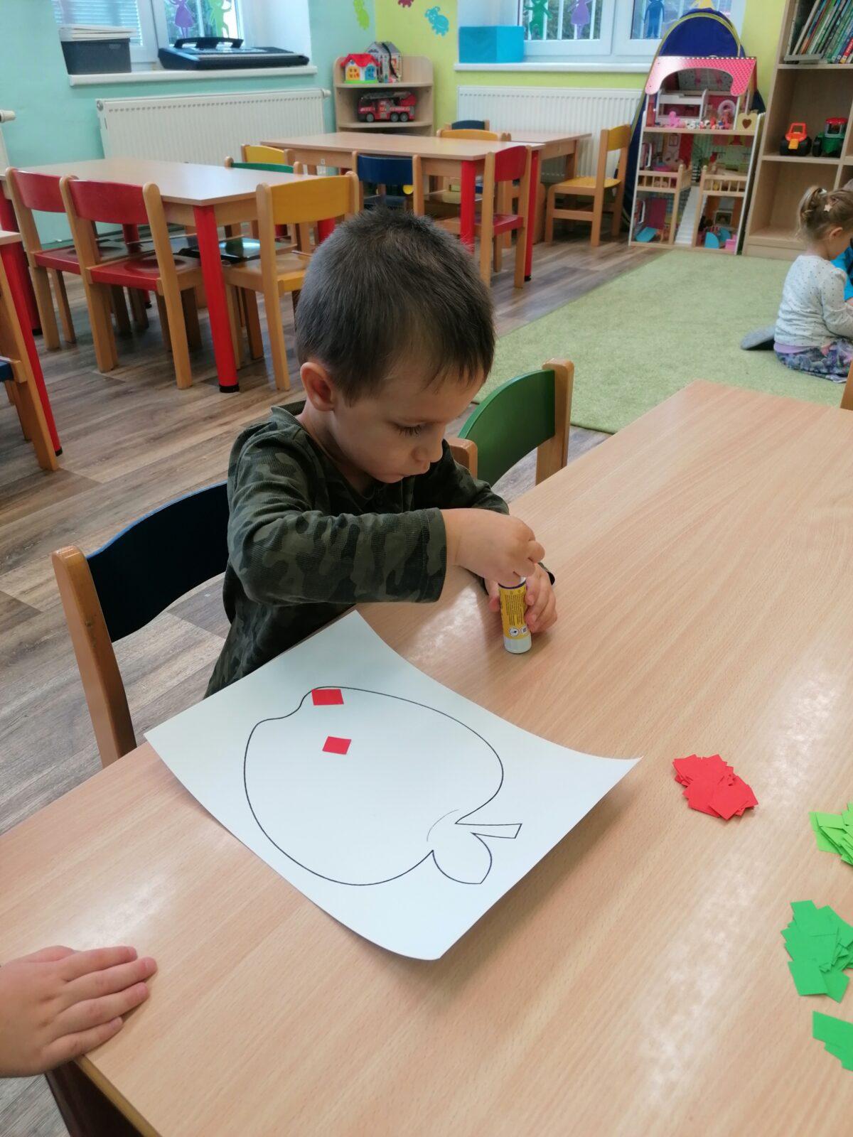 Tvořeníčko, tvoření: "Čas Jablíčkové vůně" - Broučci :-) - 6