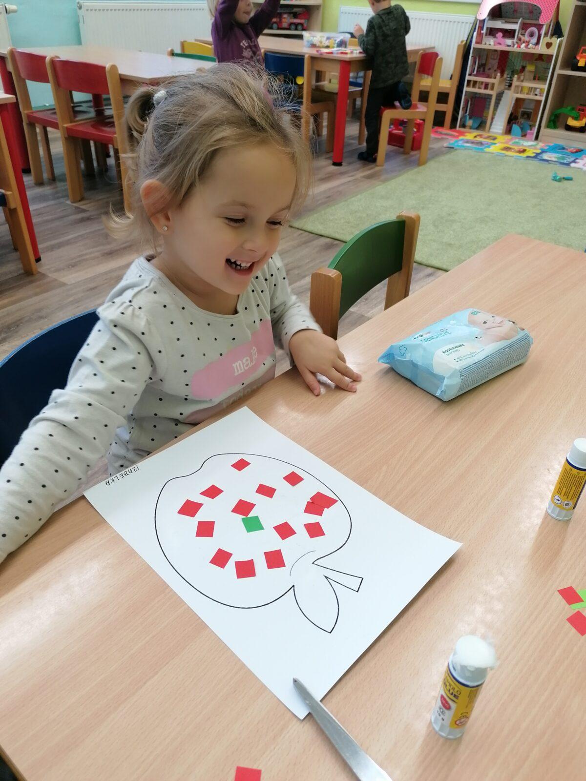 Tvořeníčko, tvoření: "Čas Jablíčkové vůně" - Broučci :-) - 17