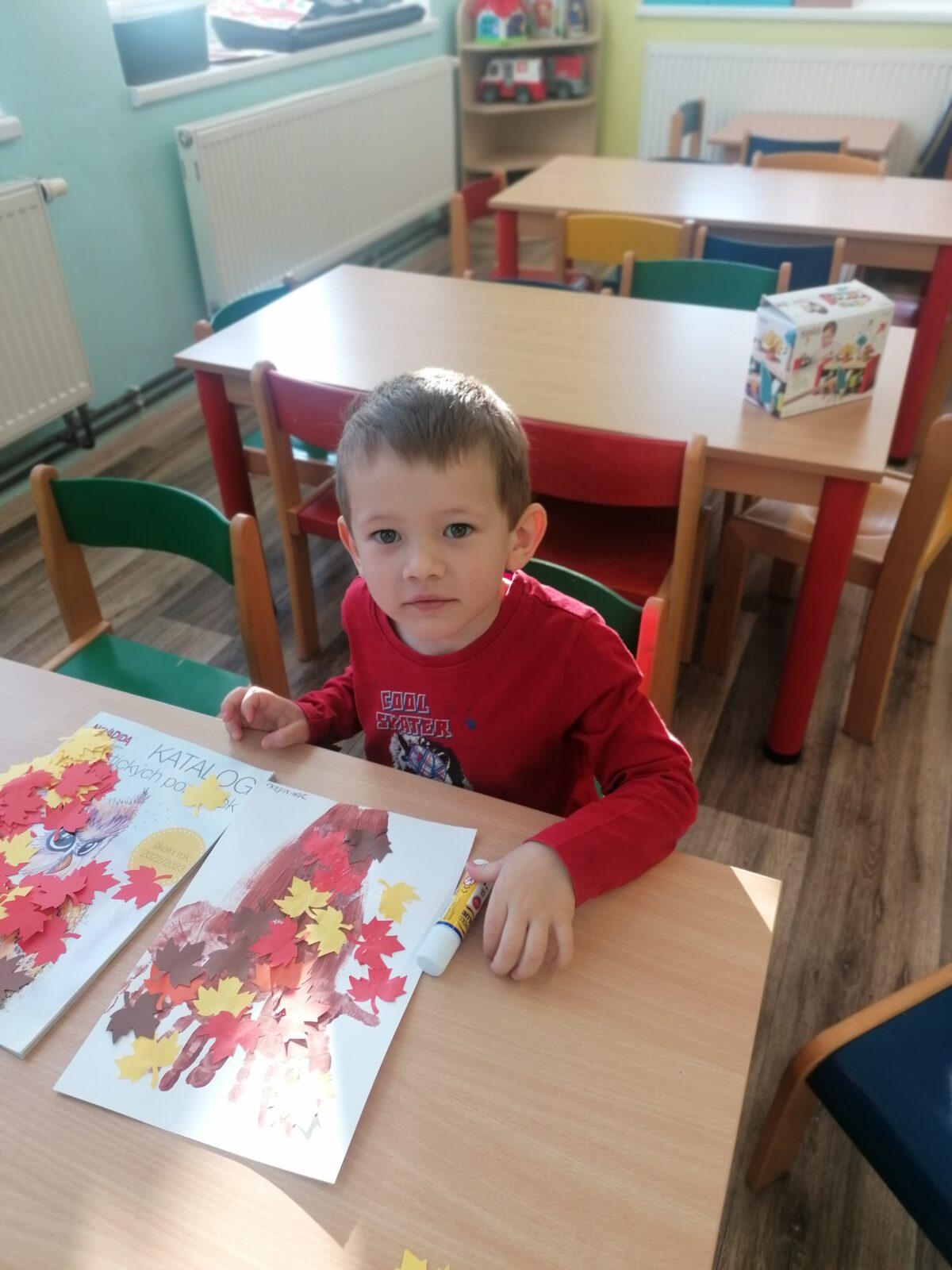 Tvořeníčko, tvoření: "Listí žloutne, poletuje" - Broučci - 39