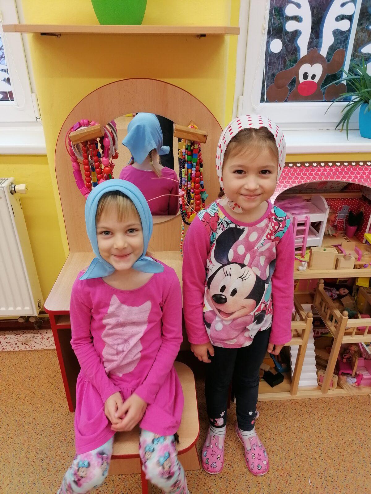 Sovičky hrají pohádku: "O DVANÁCTI MĚSÍČKÁCH" :-) - 10