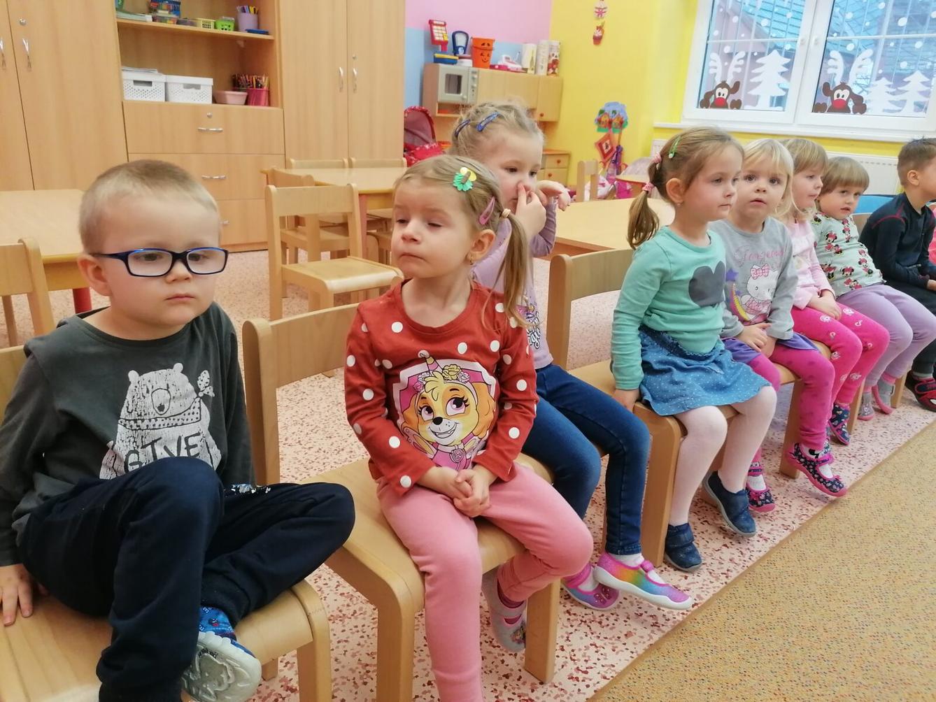 Sovičky hrají pohádku: "O DVANÁCTI MĚSÍČKÁCH" :-) - 19