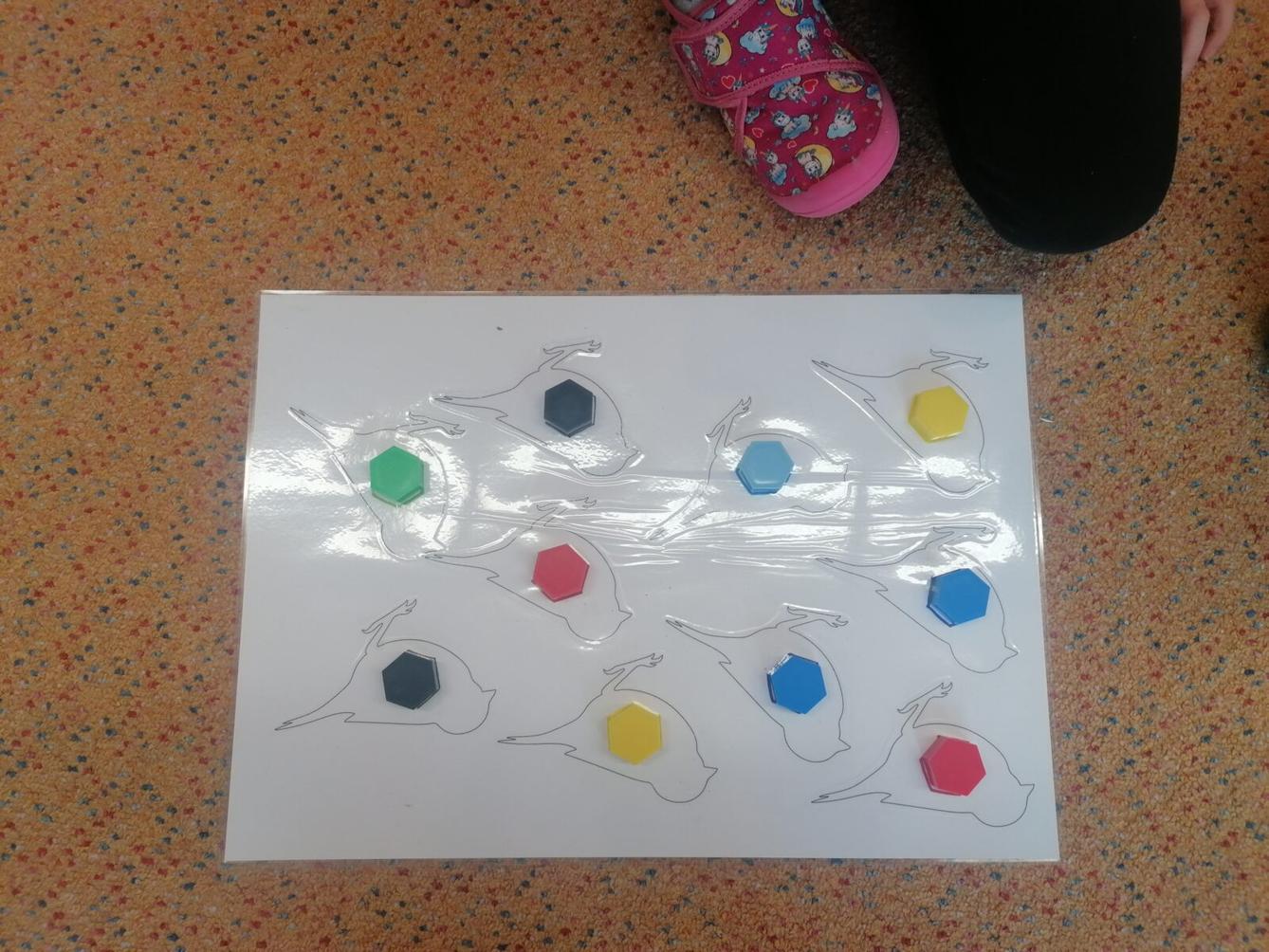 společná práce- "Zvířátka a ptáčci v zimě" :-) - 2