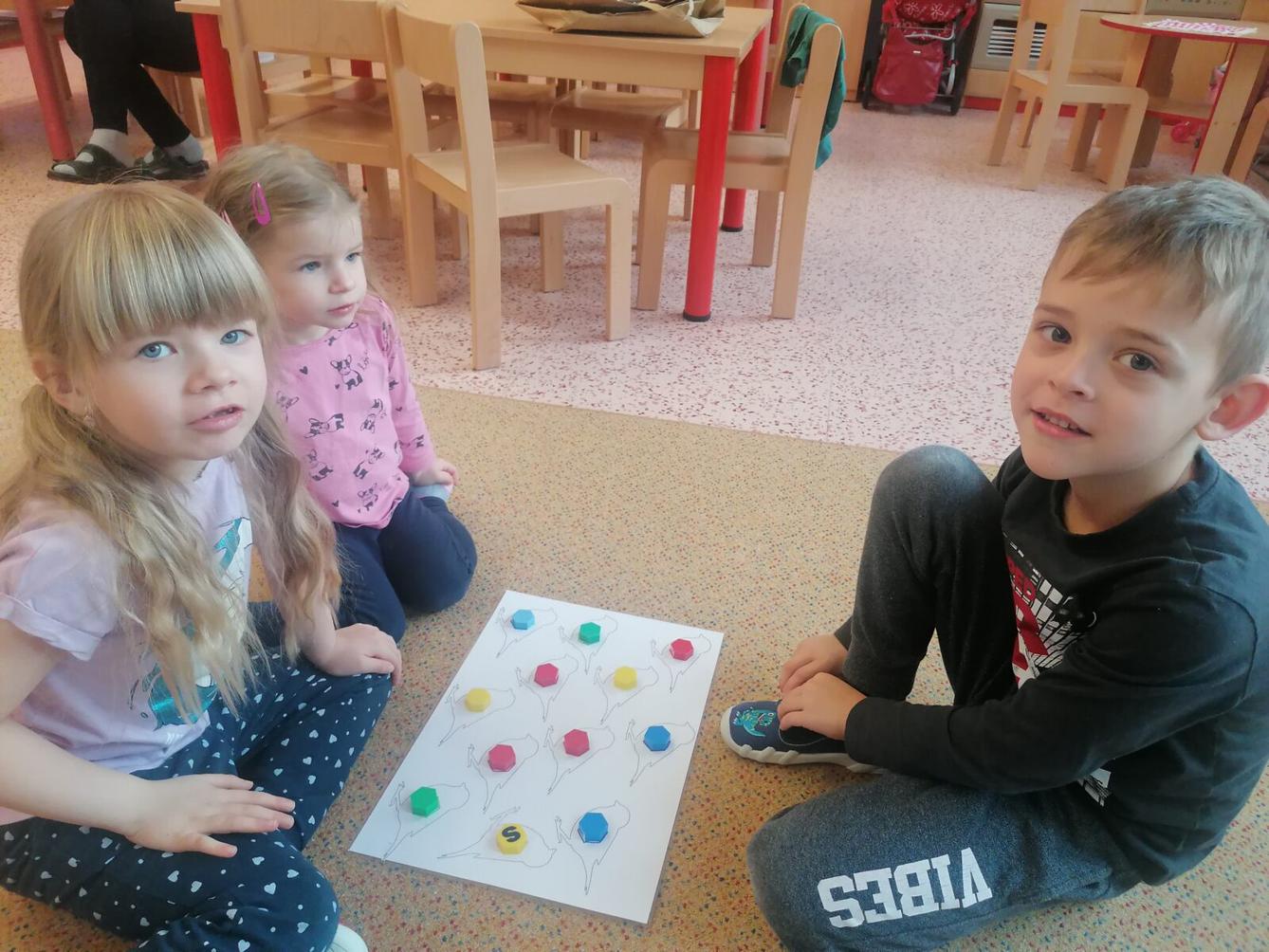 společná práce- "Zvířátka a ptáčci v zimě" :-) - 4