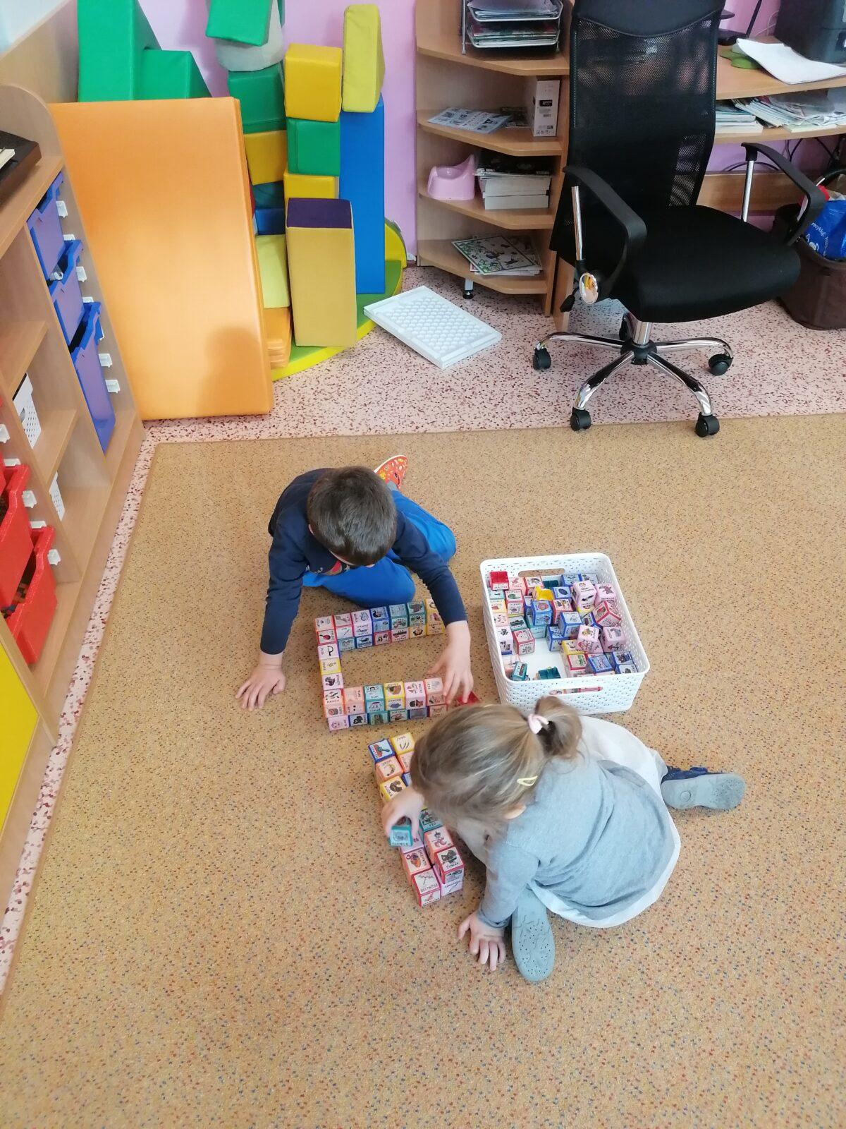 společná práce- "Zvířátka a ptáčci v zimě" :-) - 15