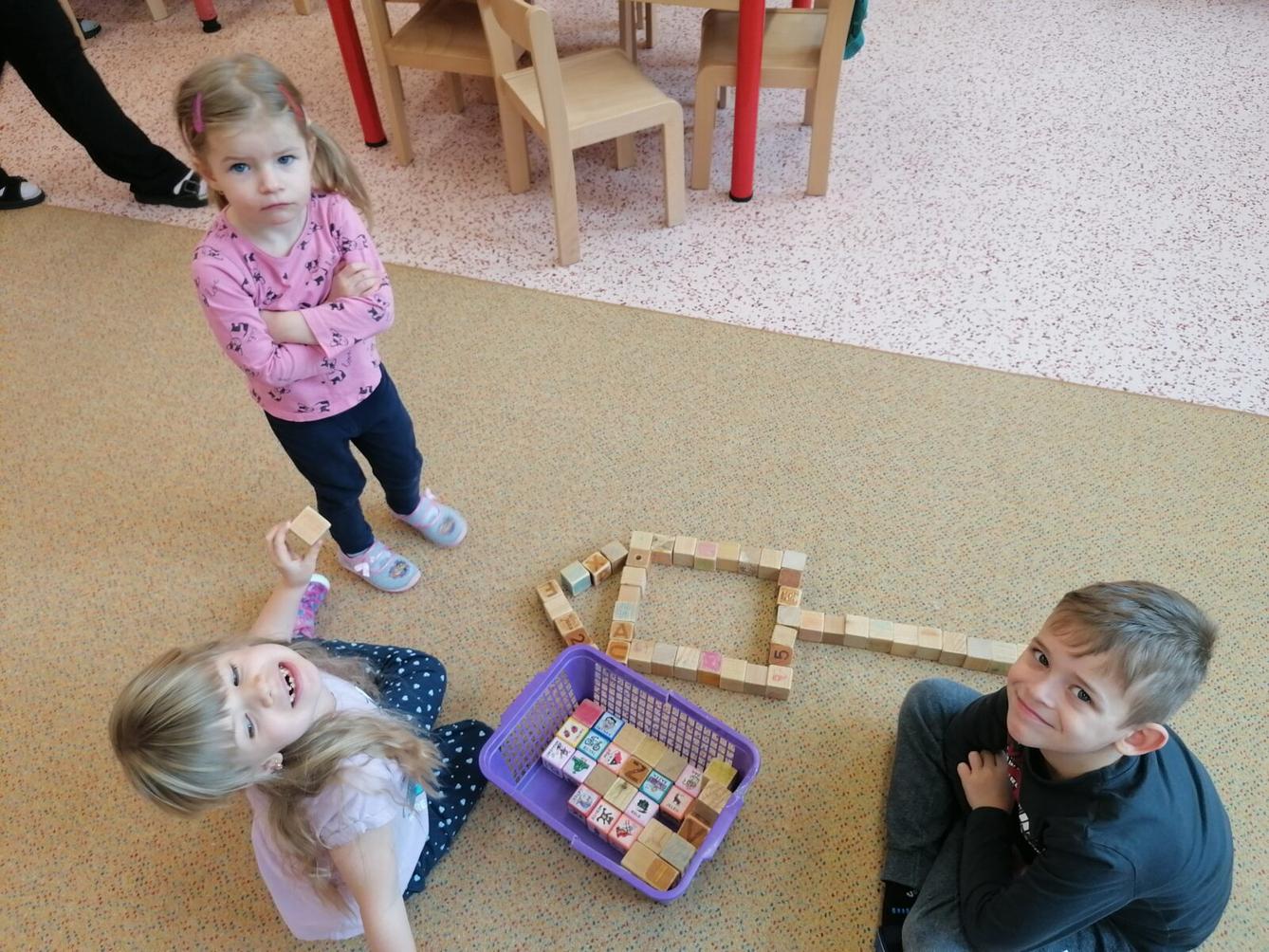 společná práce- "Zvířátka a ptáčci v zimě" :-) - 19