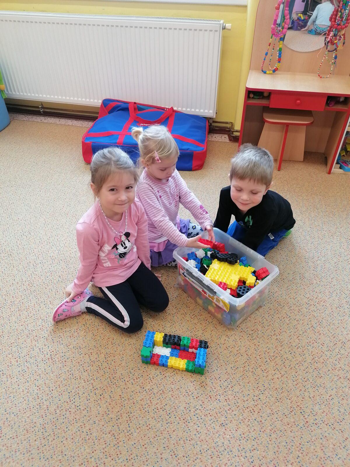 společná práce- "Zvířátka a ptáčci v zimě" :-) - 22