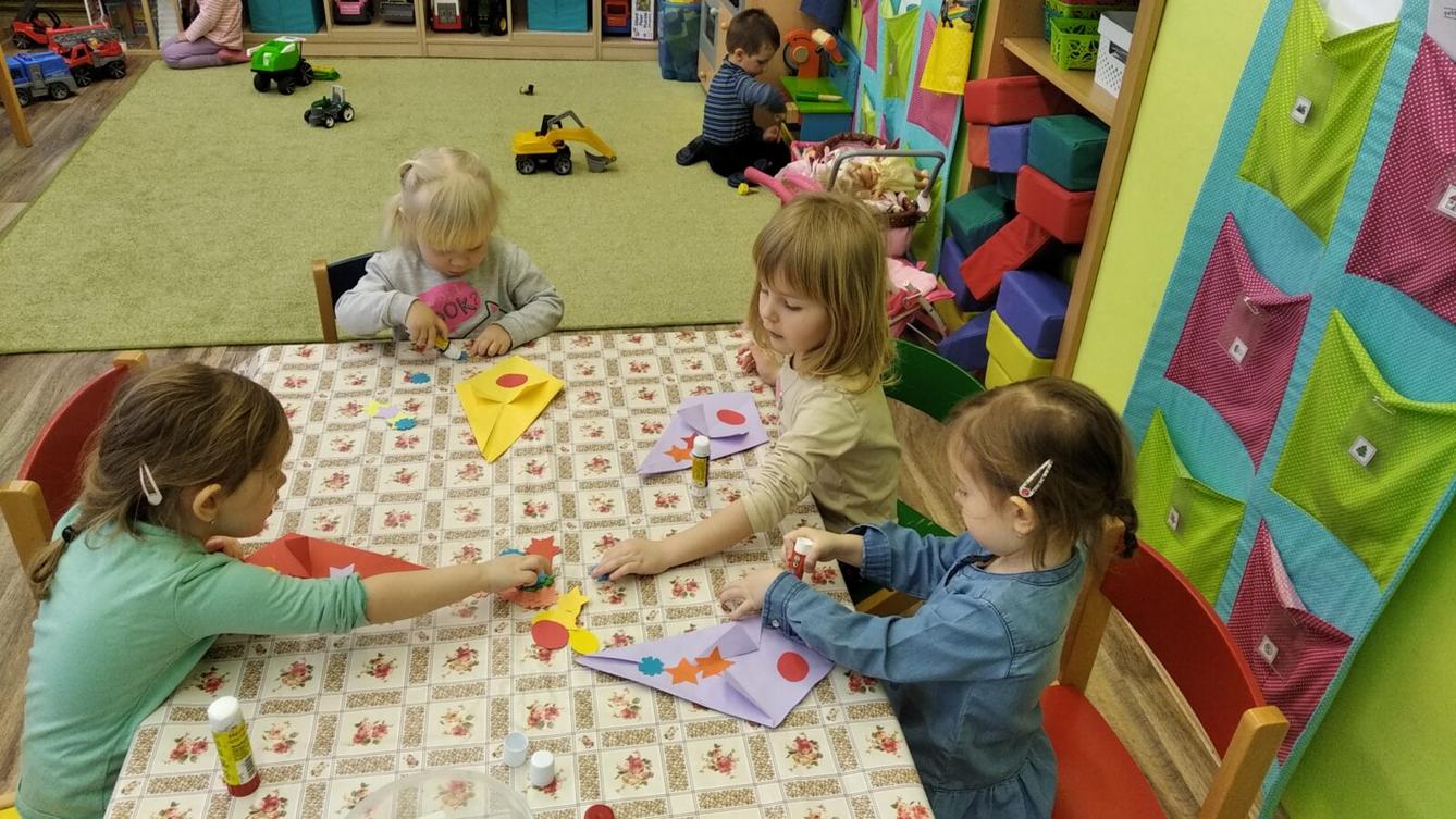 broučci: přípravy na karneval - 7