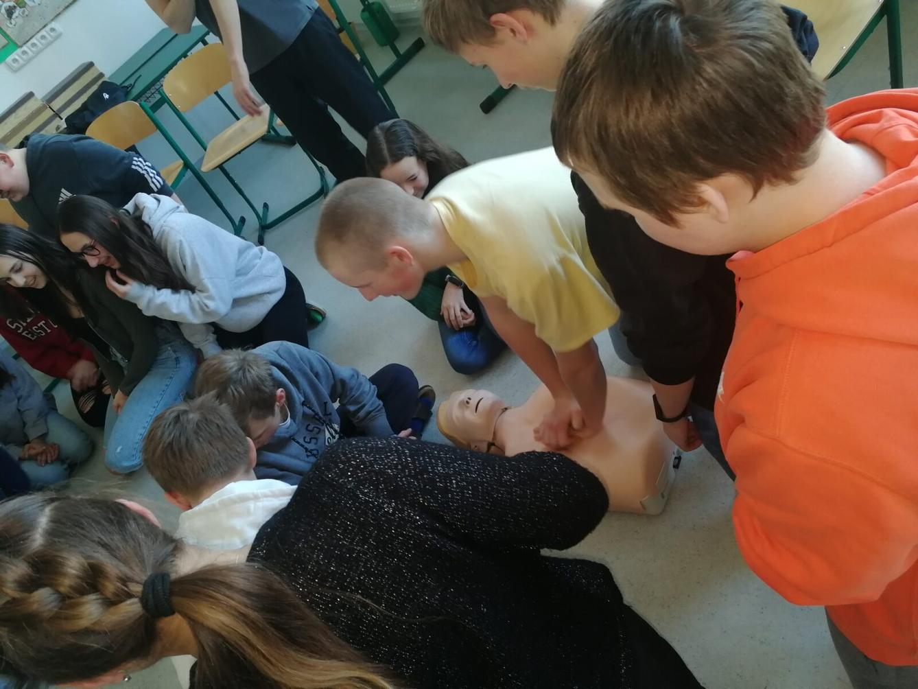 První pomoc v 8. třídě - 3