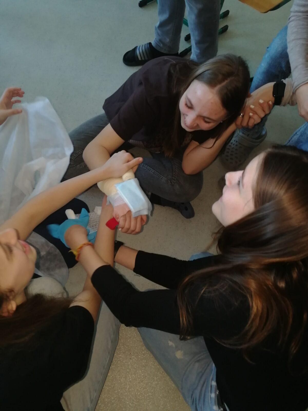 První pomoc v 8. třídě - 8