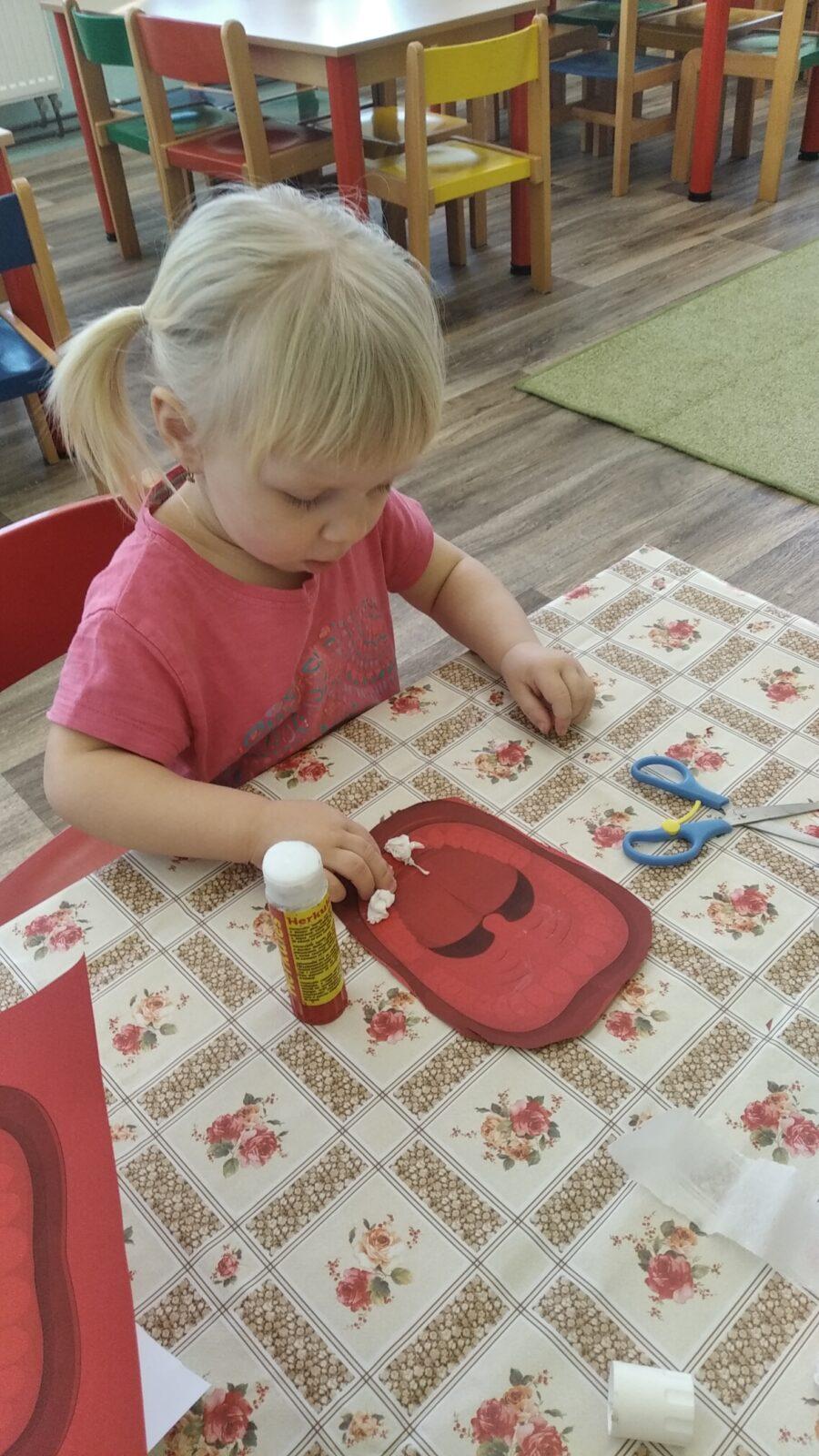 broučci: „zdraví, nemoc, hrajeme si na pana doktora“ - 24