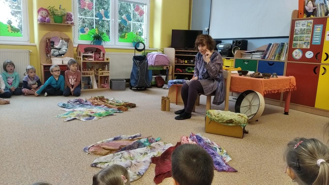 Muzikoterapie-„pohádka o Honzíkovi a Aničce“ - 2