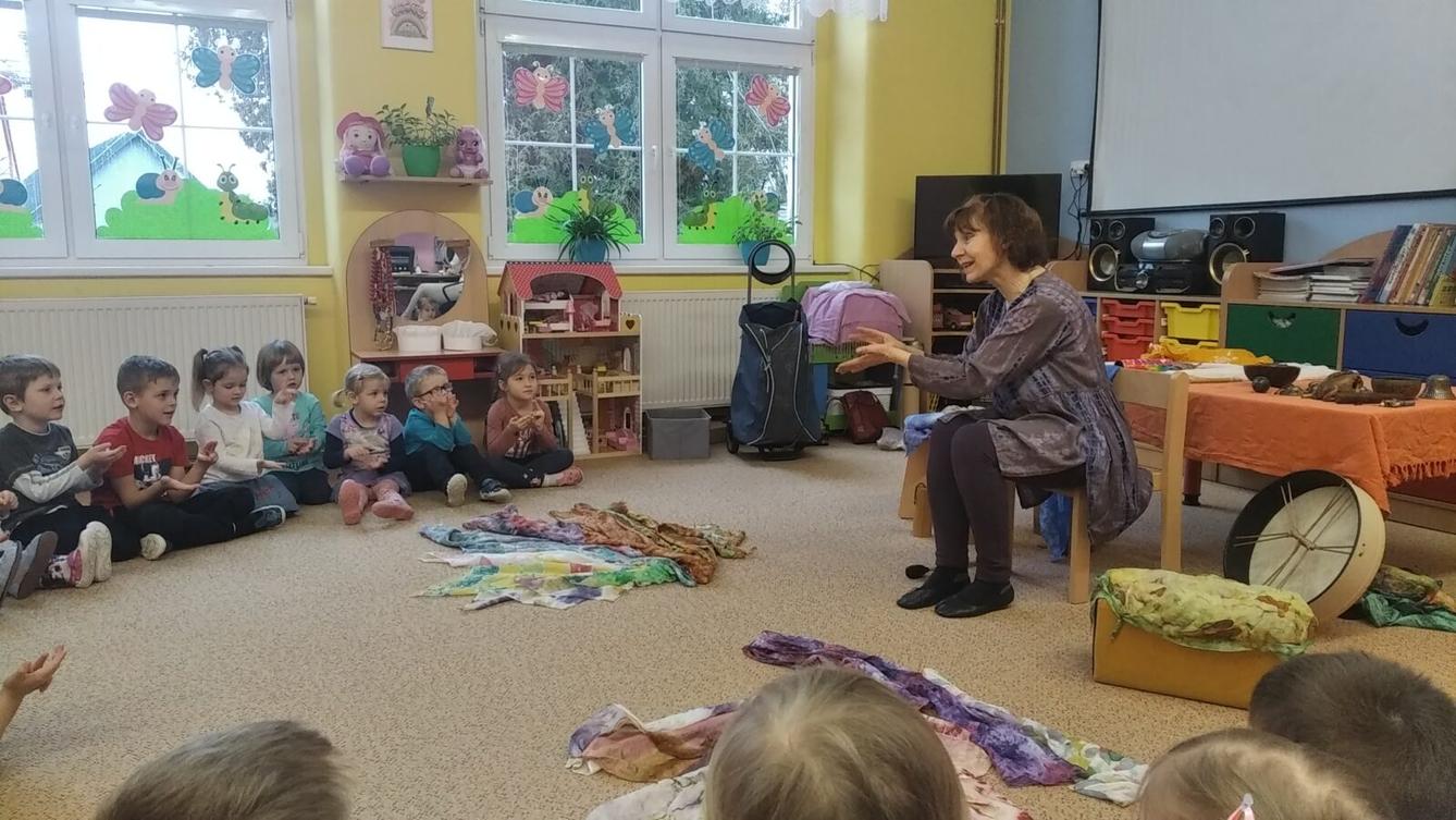 Muzikoterapie-„pohádka o Honzíkovi a Aničce“ - 14