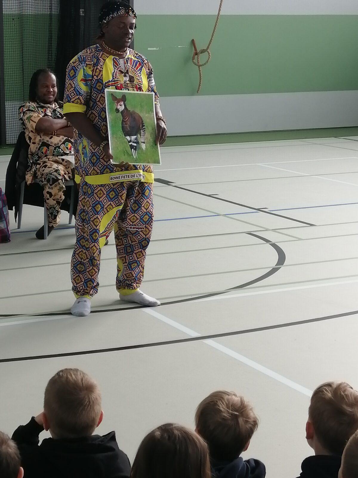 Návštěva hudební skupiny Emongo z Konga - 1