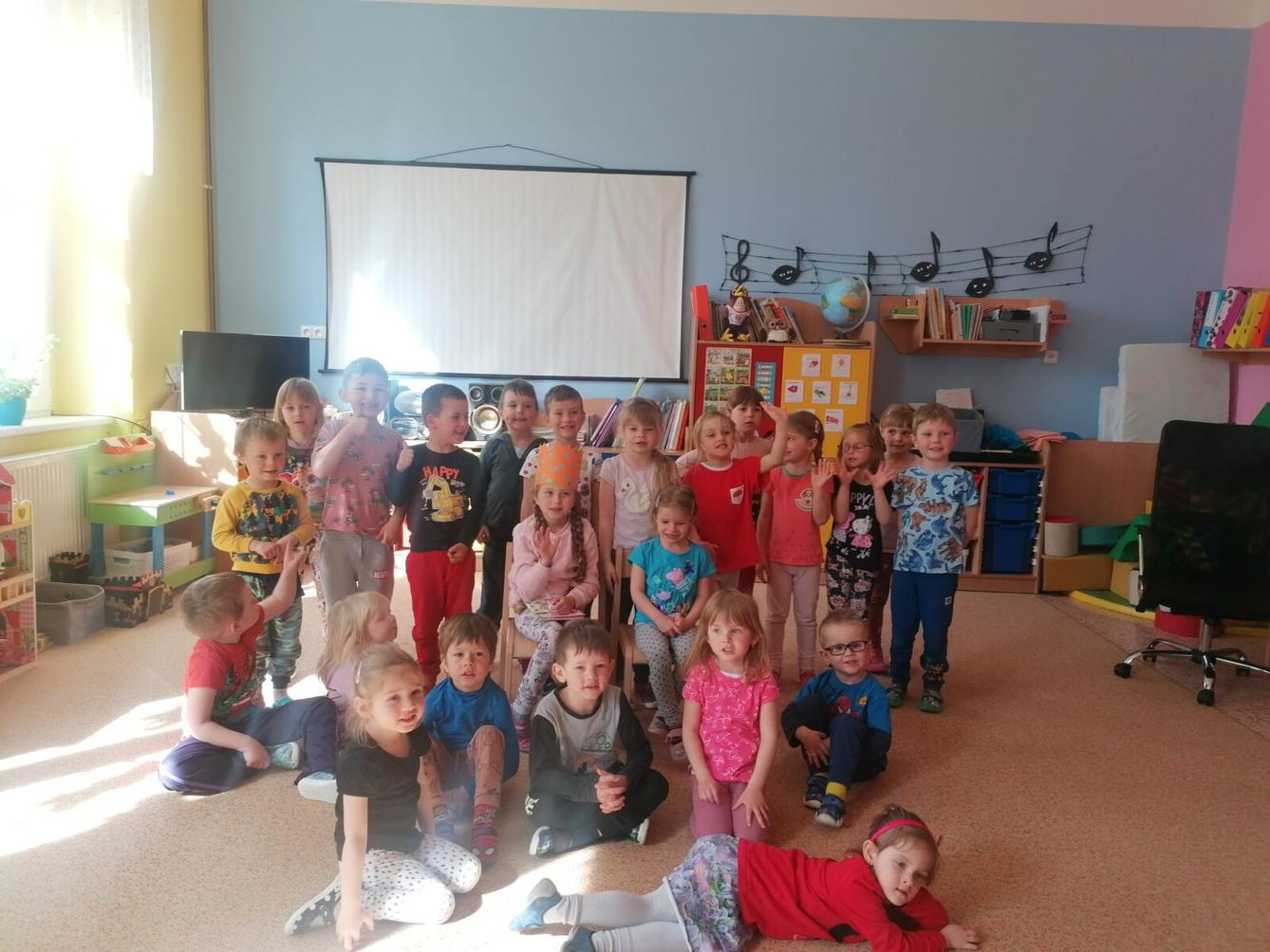 Slavíme!!! Ilonka měla narozeniny :-) - 7