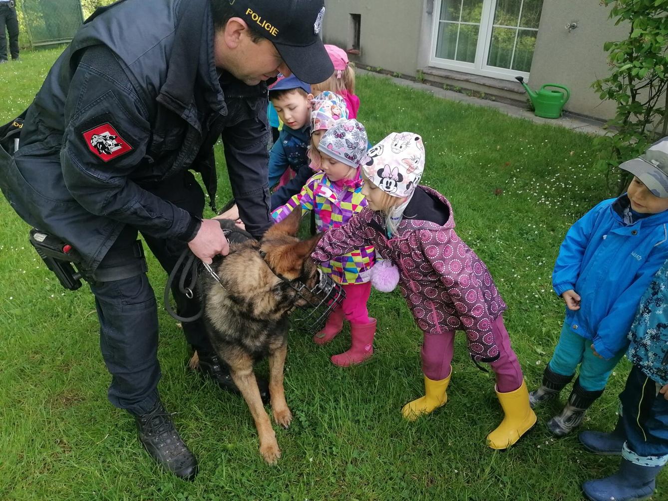 Policie ČR v naší školce :-) - 37