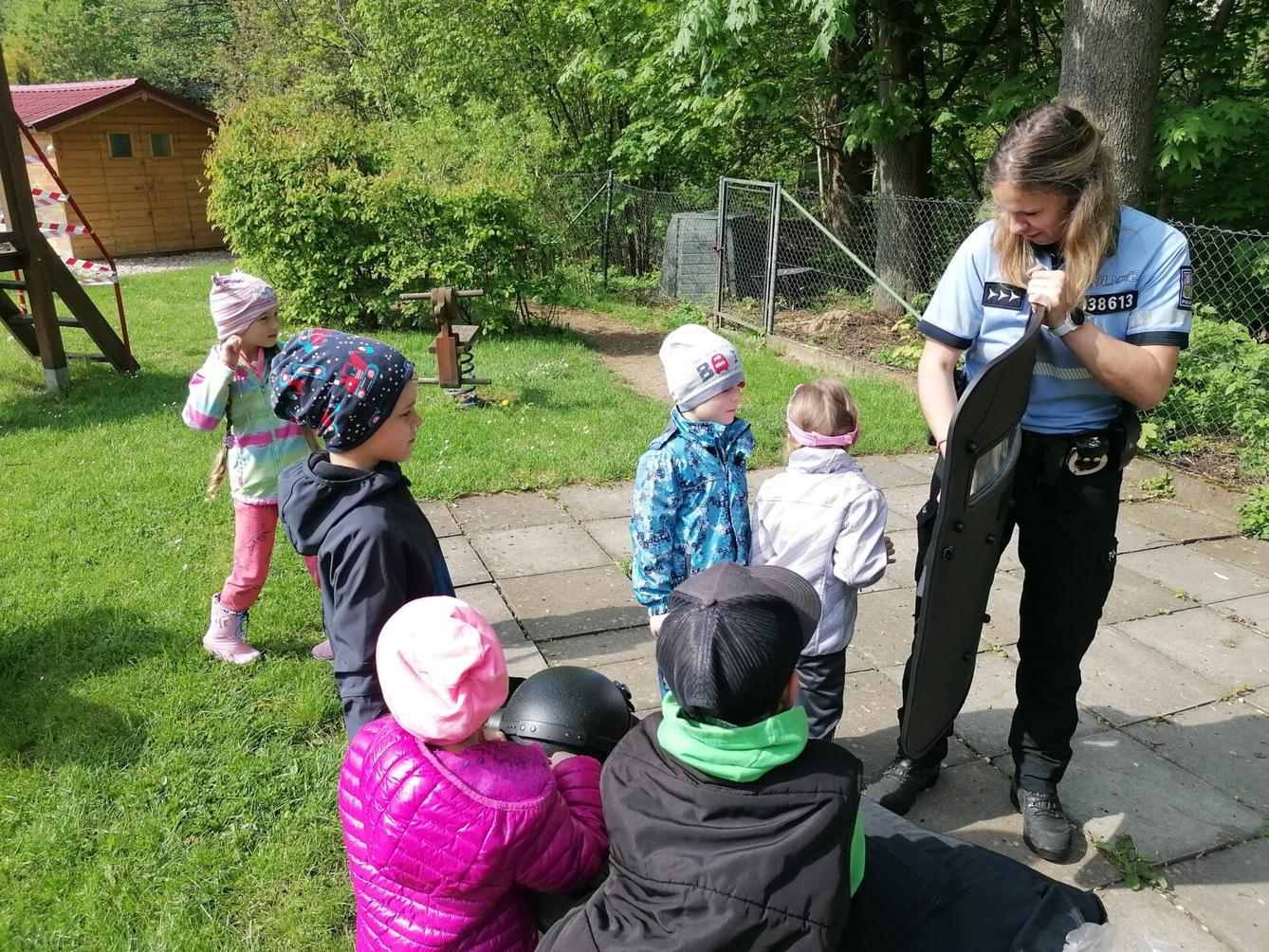 Policie ČR v naší školce :-) - 70