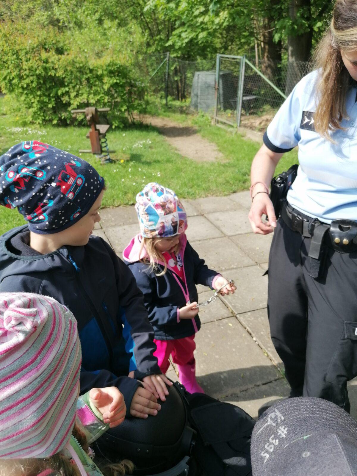 Policie ČR v naší školce :-) - 77