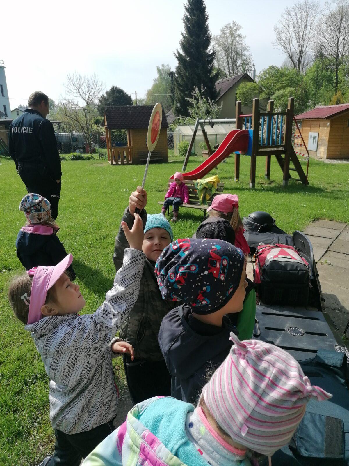 Policie ČR v naší školce :-) - 84