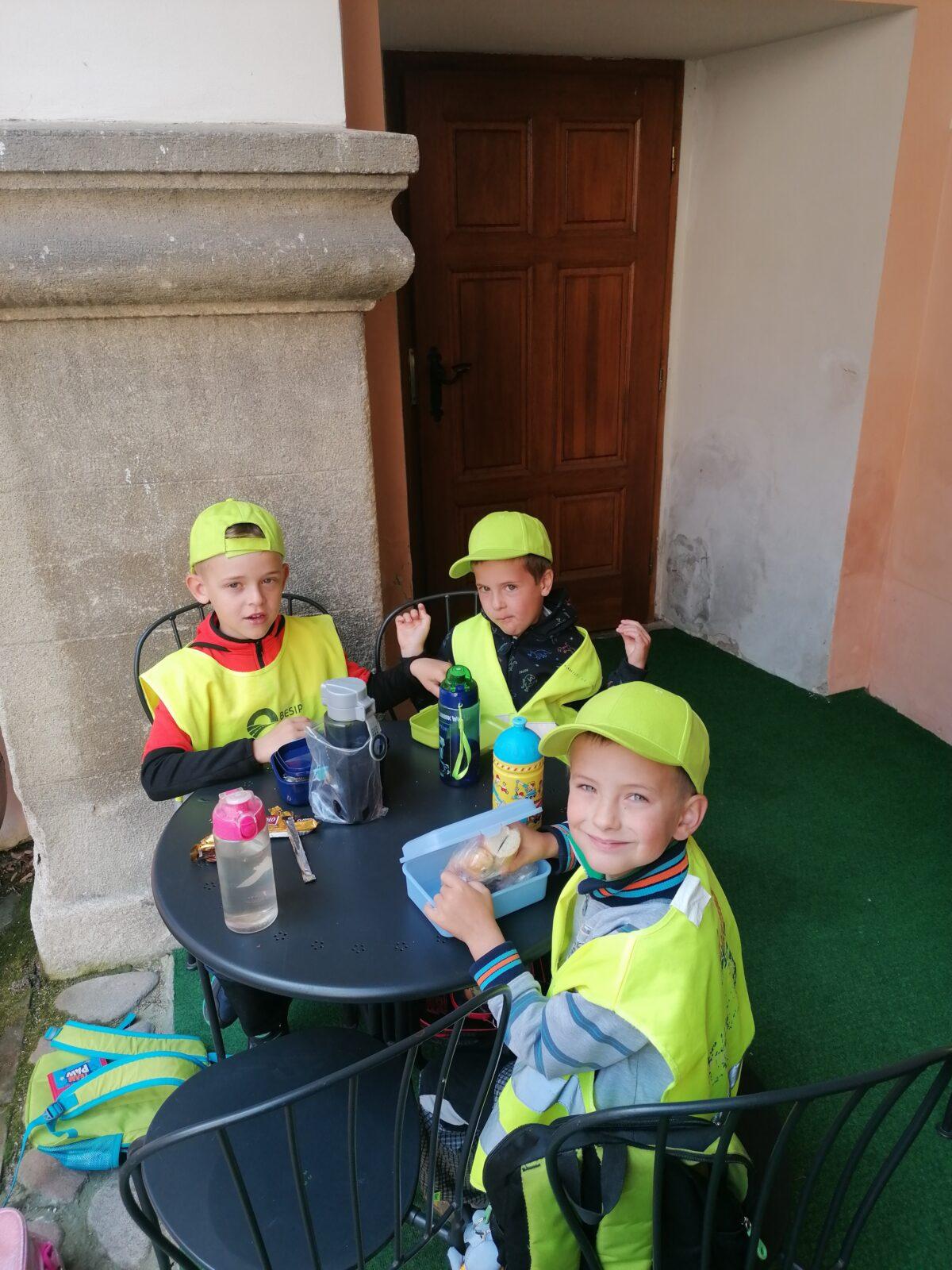 Výletujeme :-) - 40