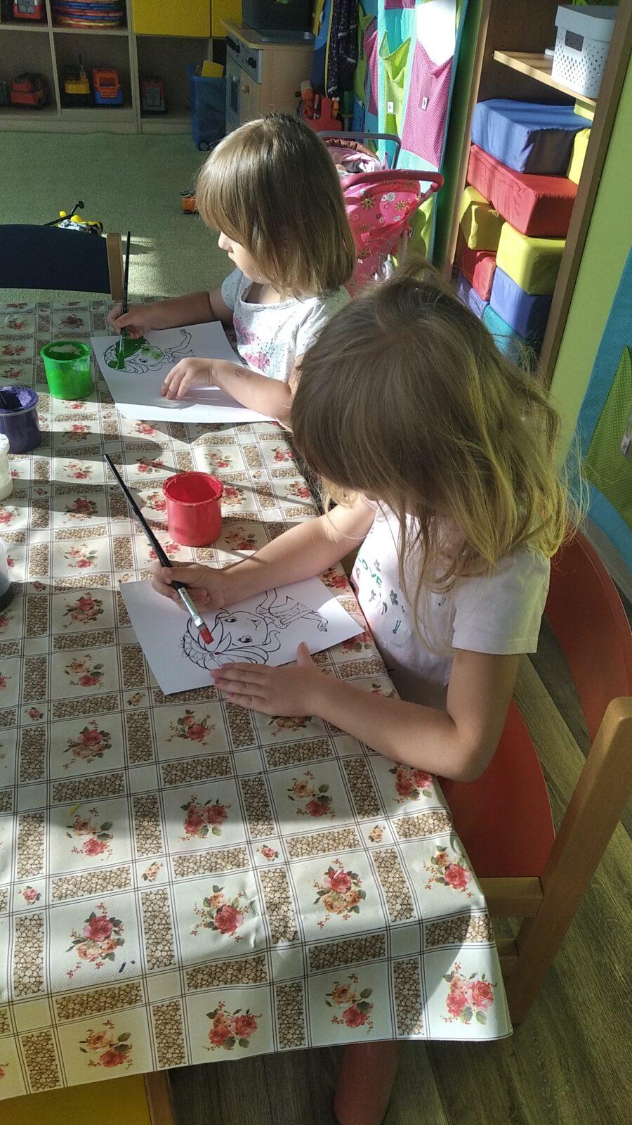 broučci: ,,Z POHÁDKY DO POHÁDKY“ - 1