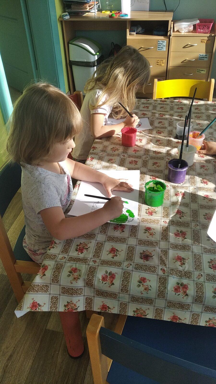 broučci: ,,Z POHÁDKY DO POHÁDKY“ - 3