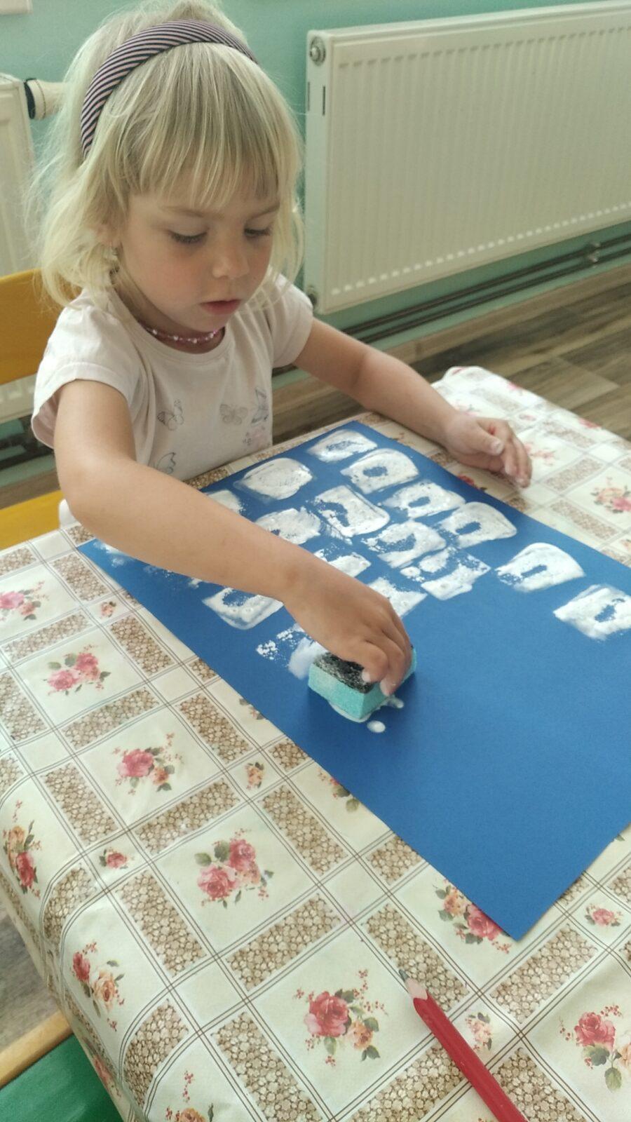 broučci: ,,Z POHÁDKY DO POHÁDKY“ - 8