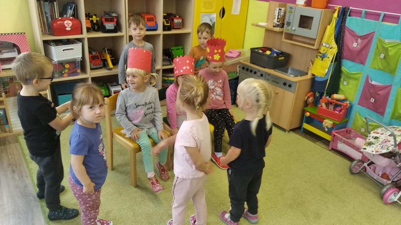 slavíme: Elenka, Karolínka a Natálka měly narozeniny - 2