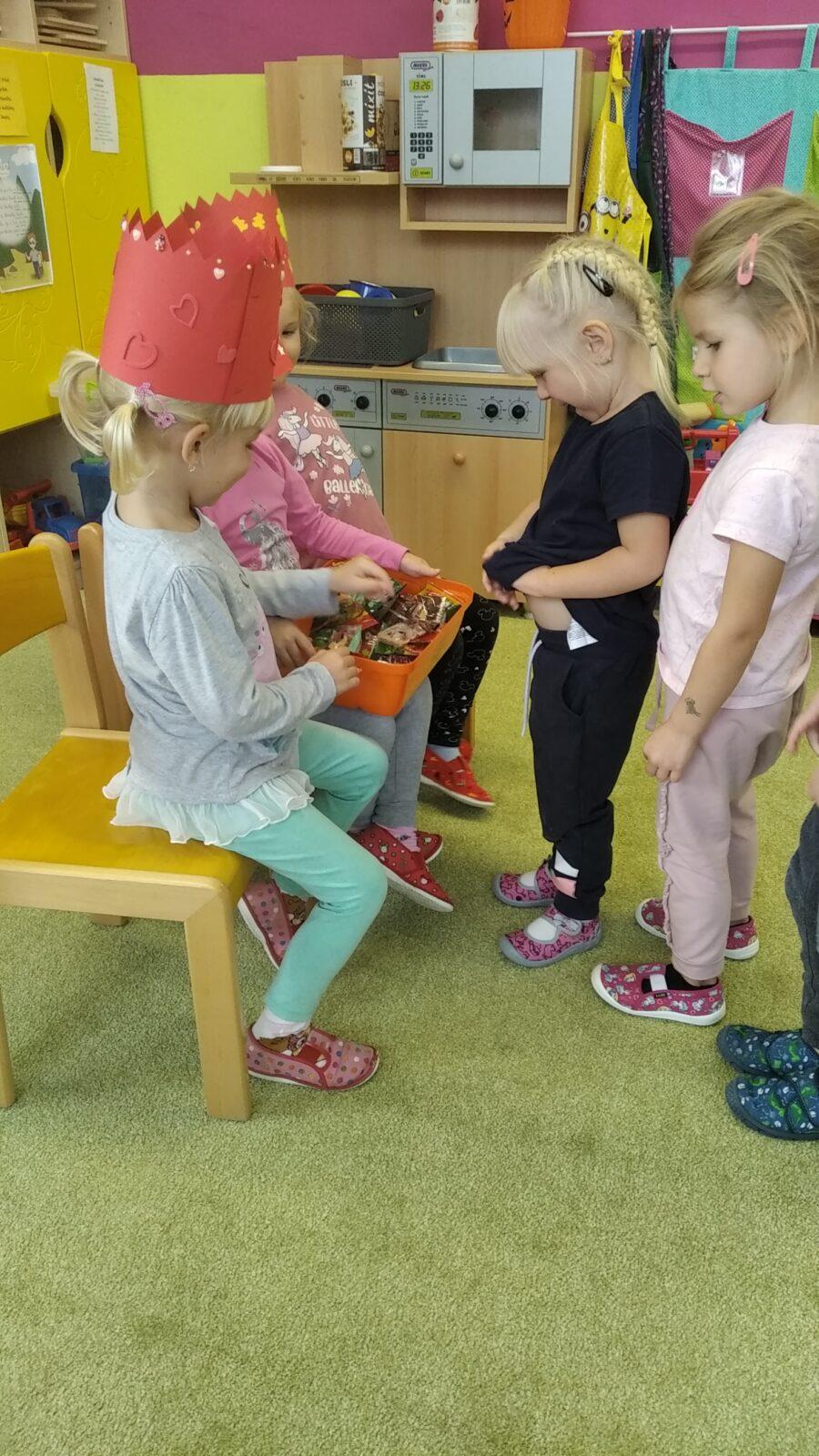 slavíme: Elenka, Karolínka a Natálka měly narozeniny - 3