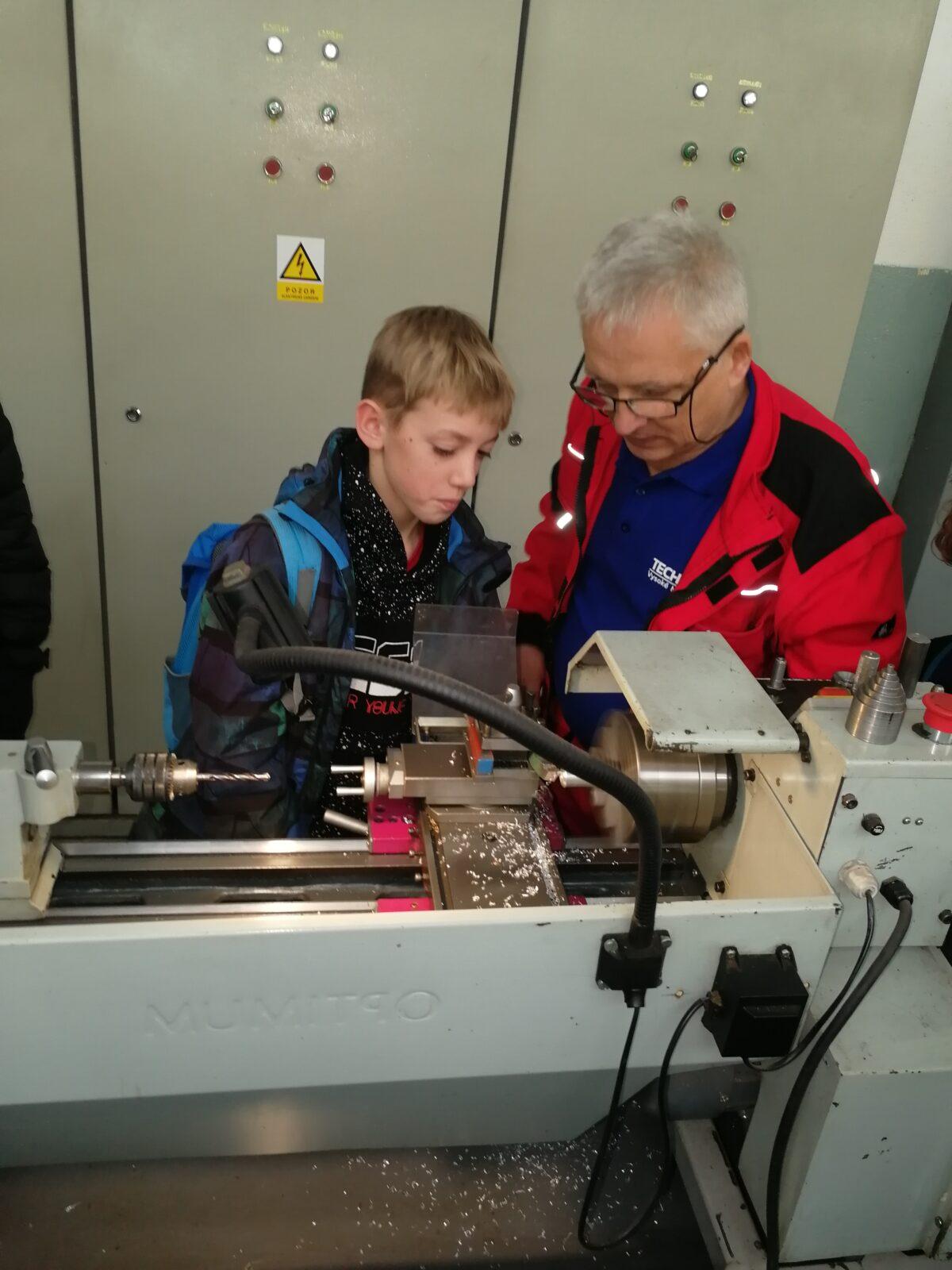 TECHNOhrátky ve Vysokém Mýtě - 8.třídy - 13