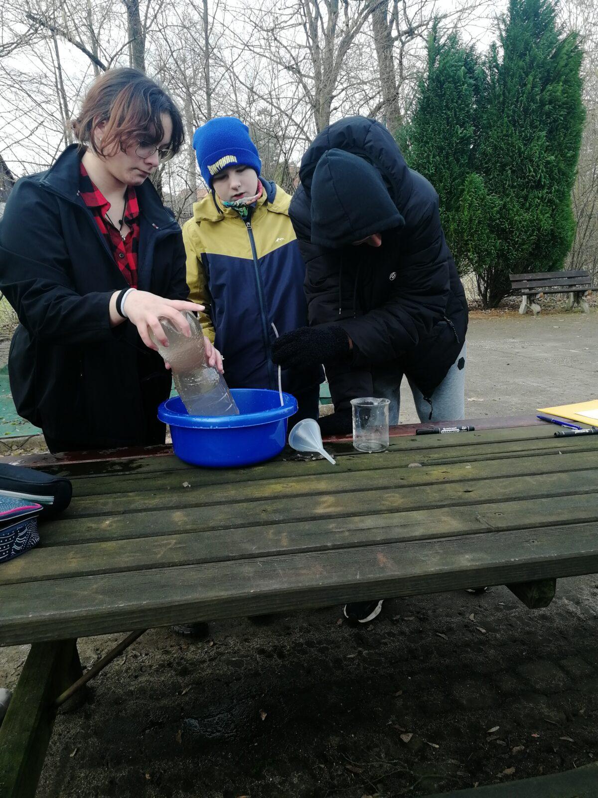 Laborky - žáci 8.A - 6