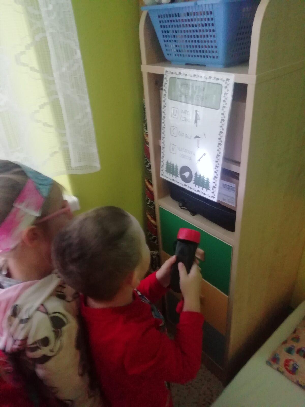 Broučci - Poznáváme les a lesní stezka ve školce - 31