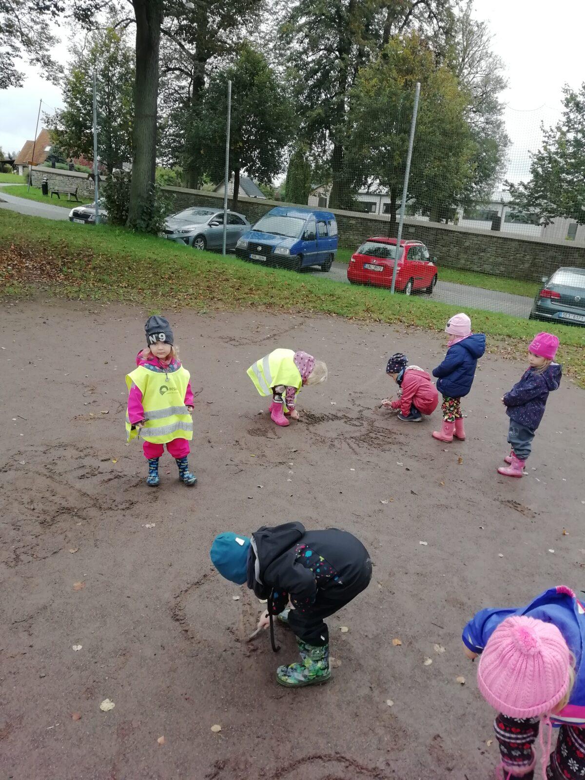 Broučci - zábava s drakem - 11