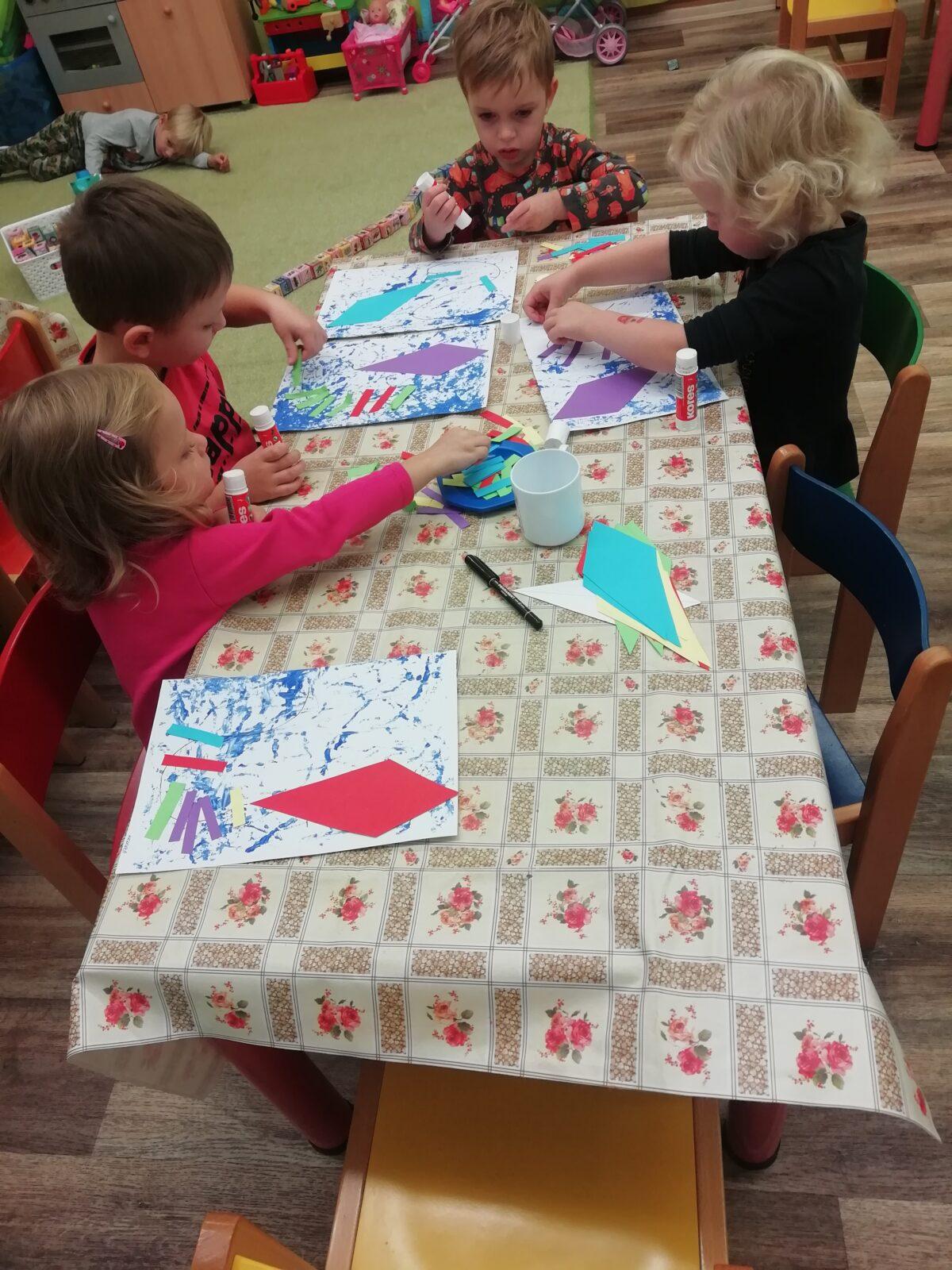 Broučci - zábava s drakem - 23