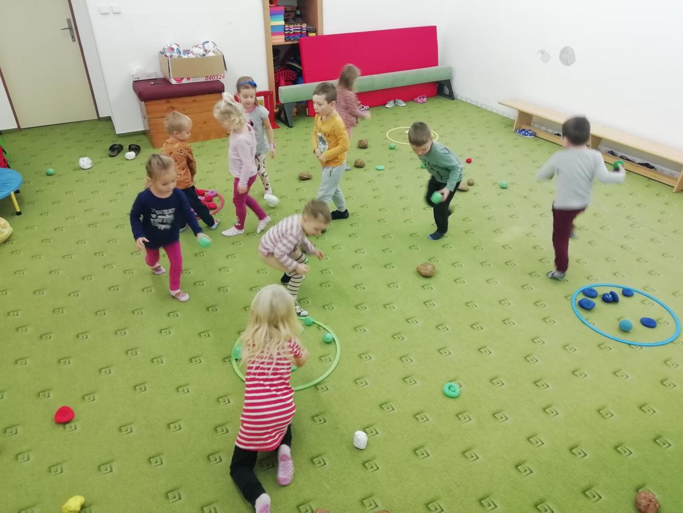 Broučci - Aktivity v prosinci - 2