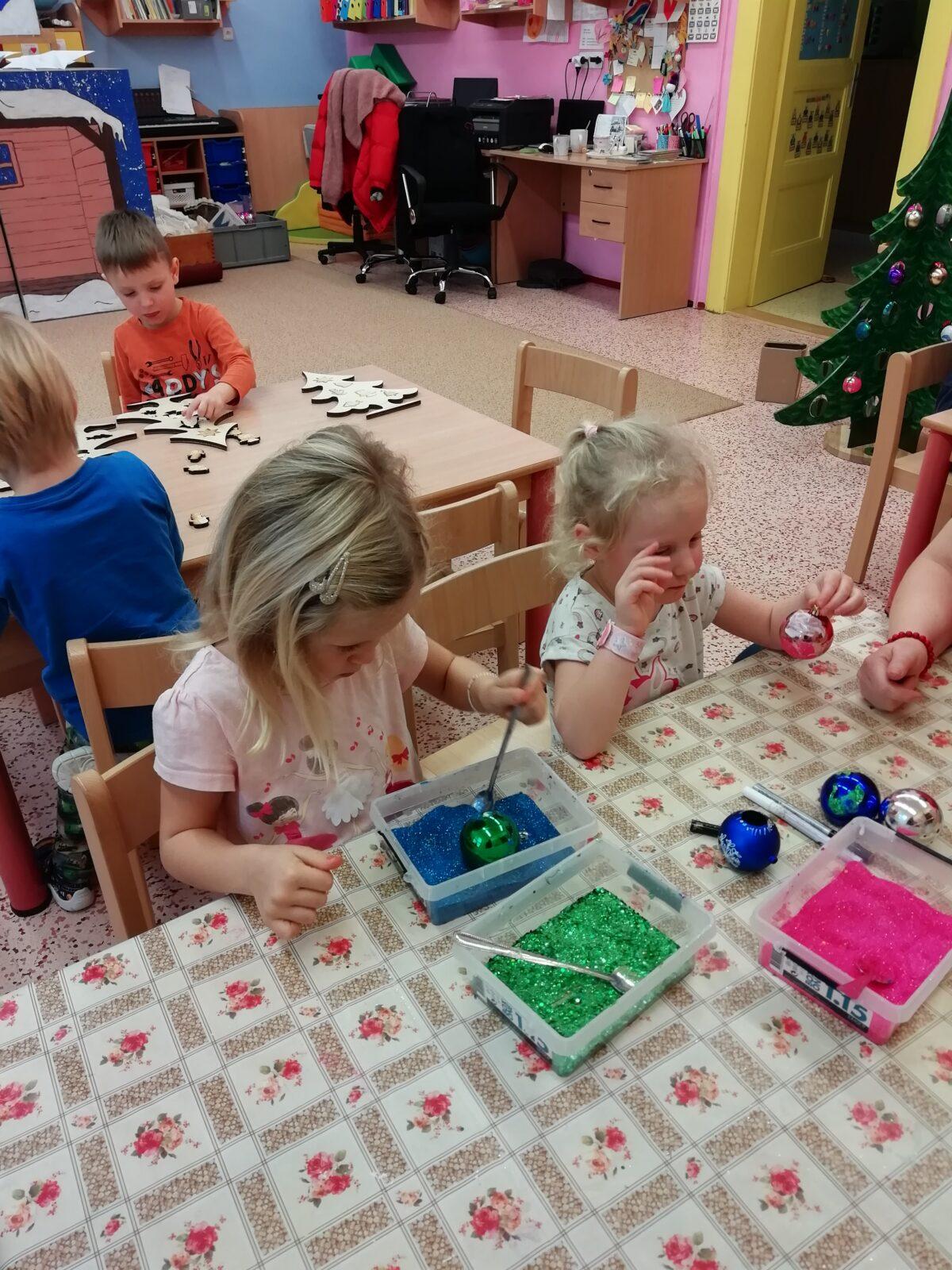 Vánoční tvoření s paní Adamcovou - 48