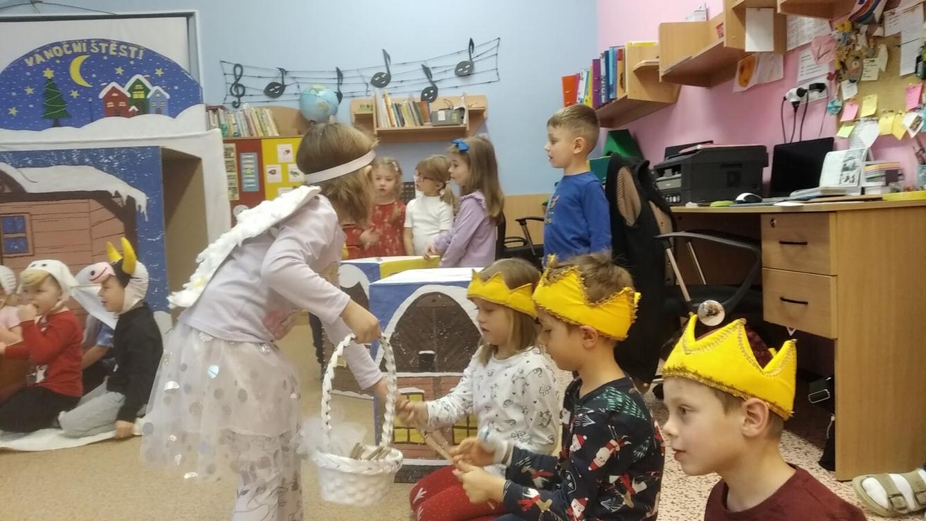 broučci a sovičky: těšíme se na vánoce, nadílka - 7