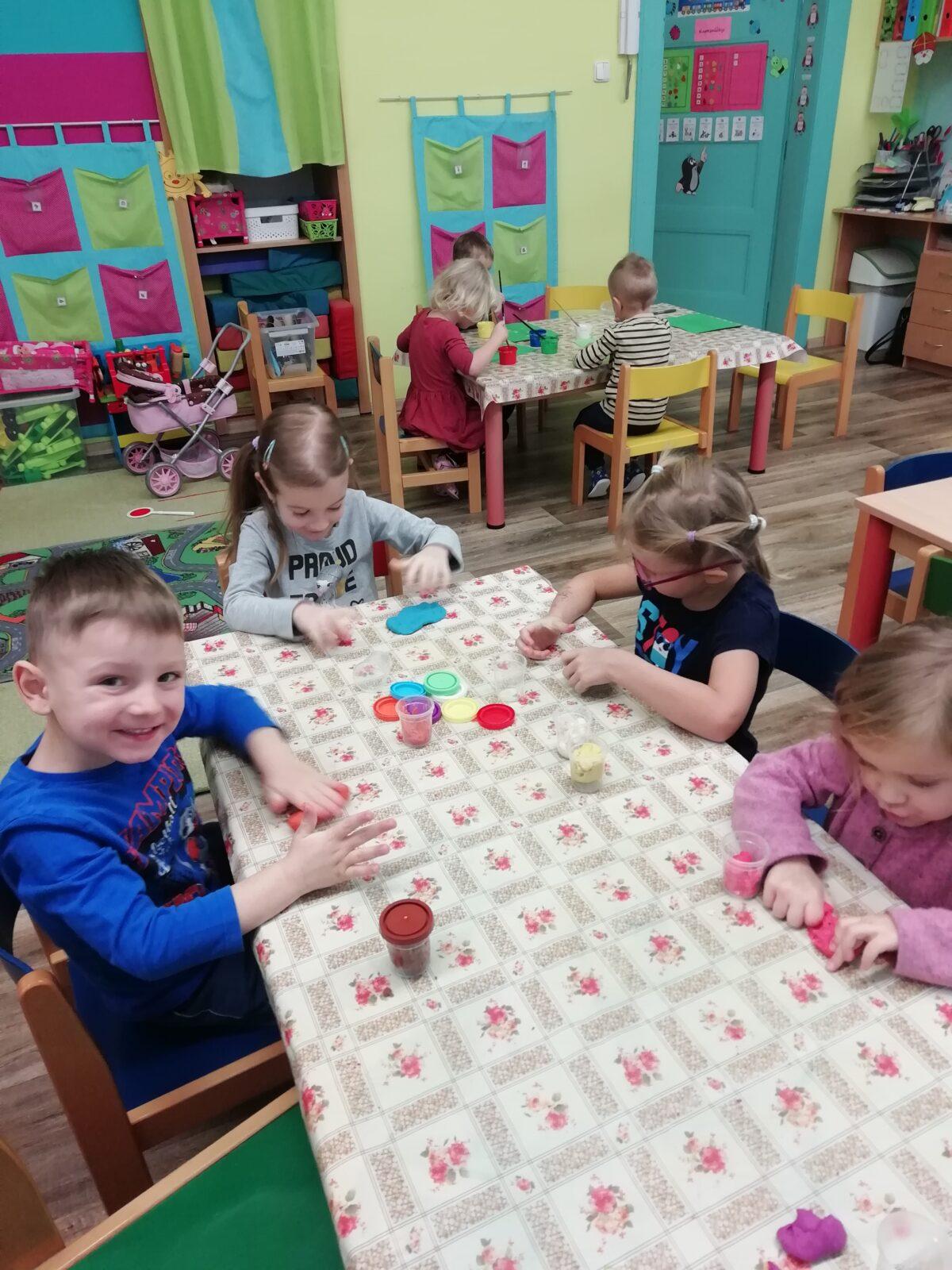 Broučci - Aktivity v prosinci - 24