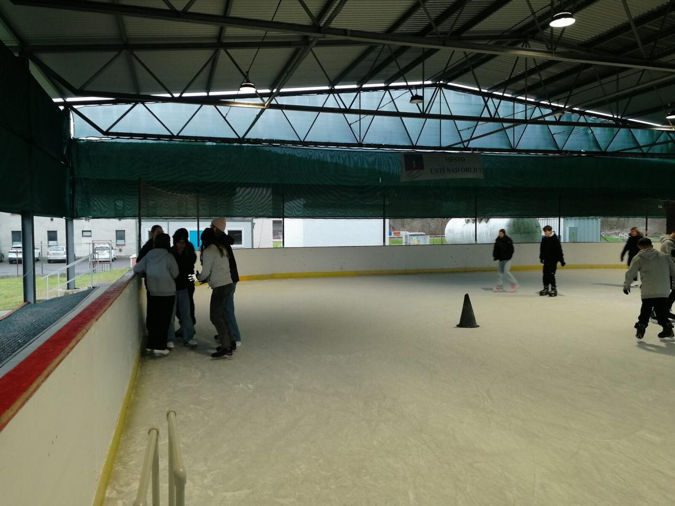 Vánoční bruslení na II. stupni - 2