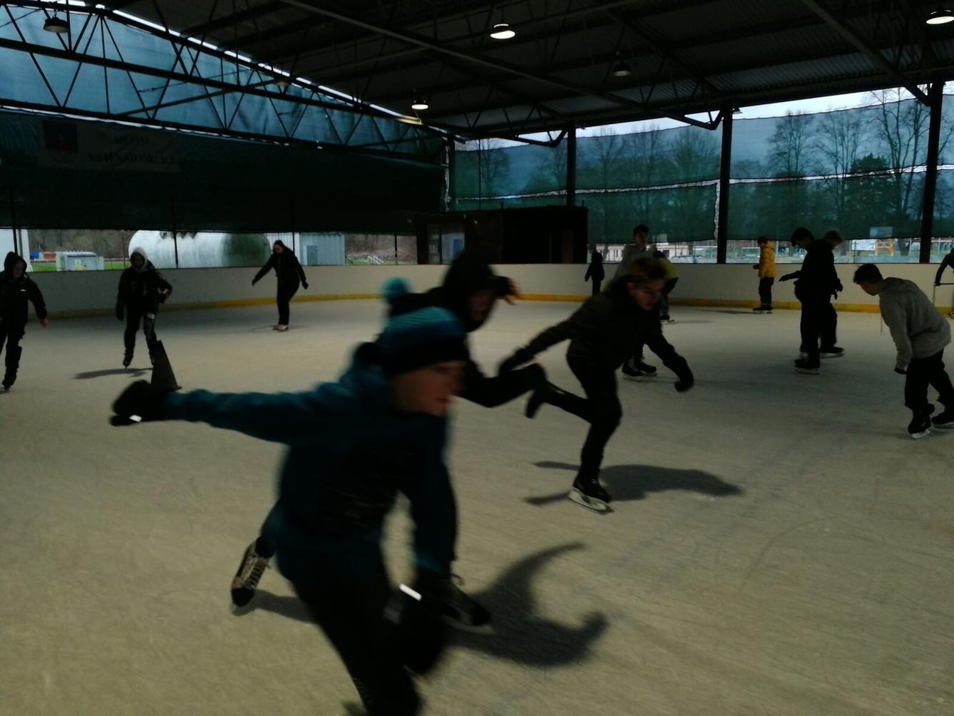 Vánoční bruslení na II. stupni - 4