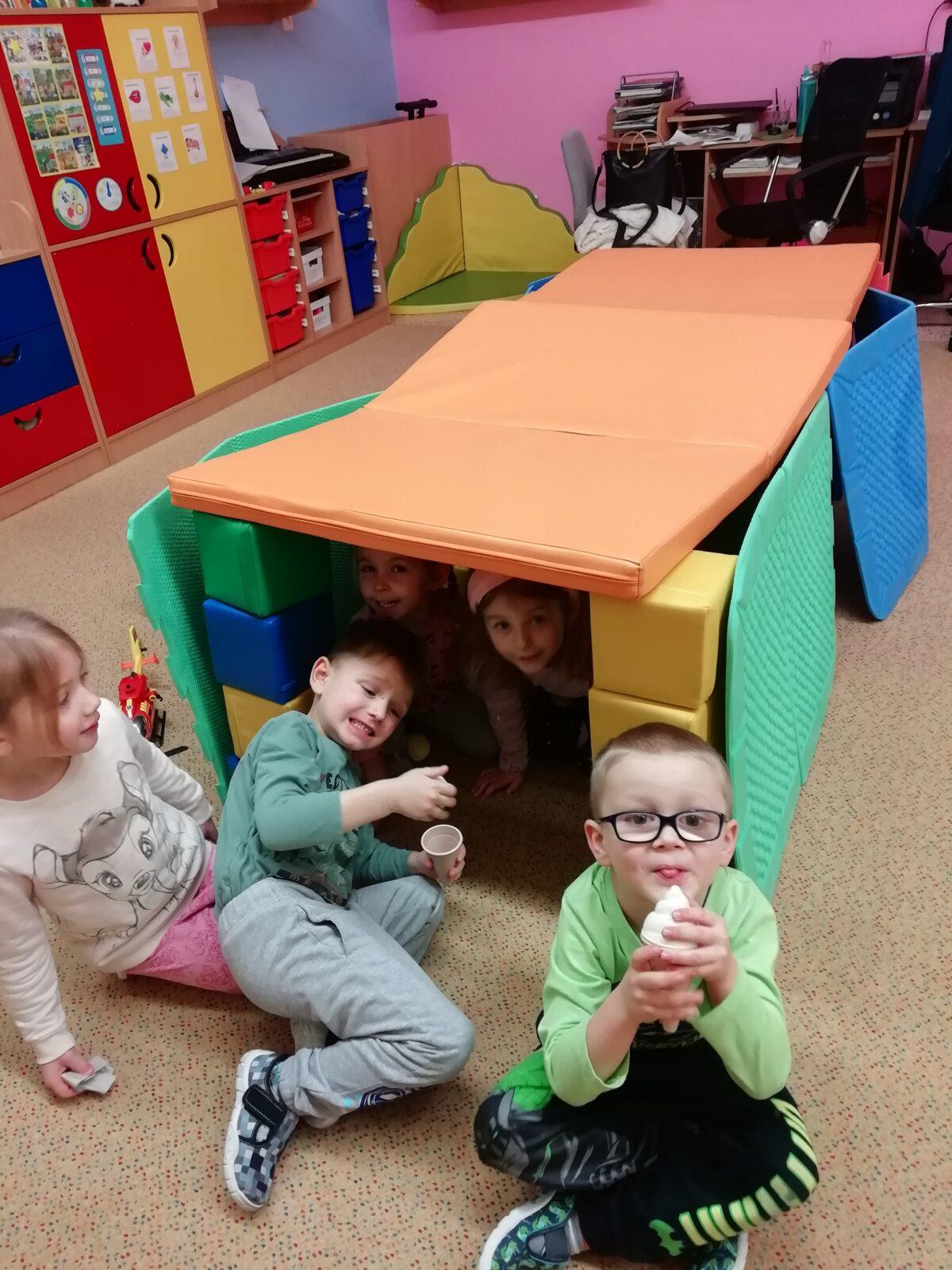 Broučci: První společné dny v novém roce + sněhové hrátky se Sovičkami - 16