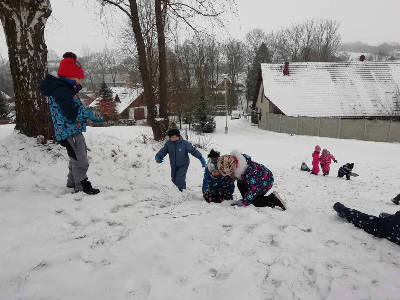 Broučci: První společné dny v novém roce + sněhové hrátky se Sovičkami - 39
