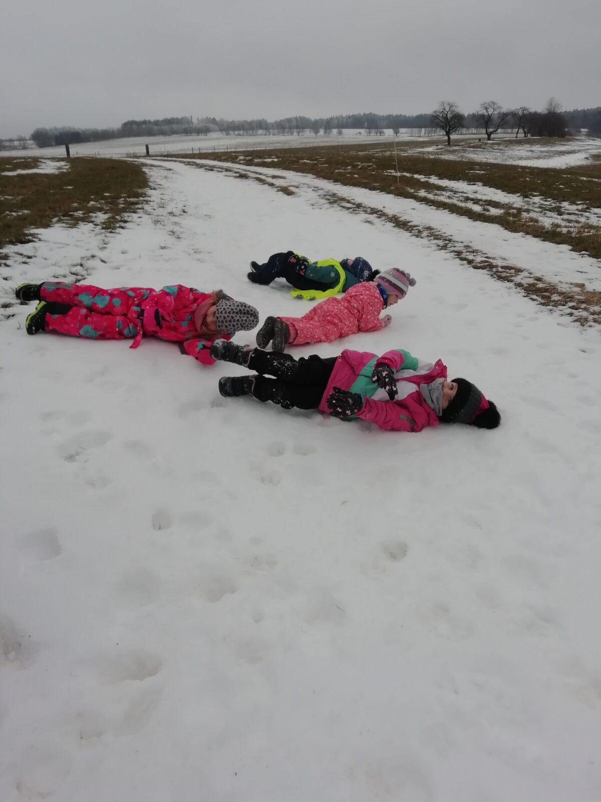 Broučci: První společné dny v novém roce + sněhové hrátky se Sovičkami - 41