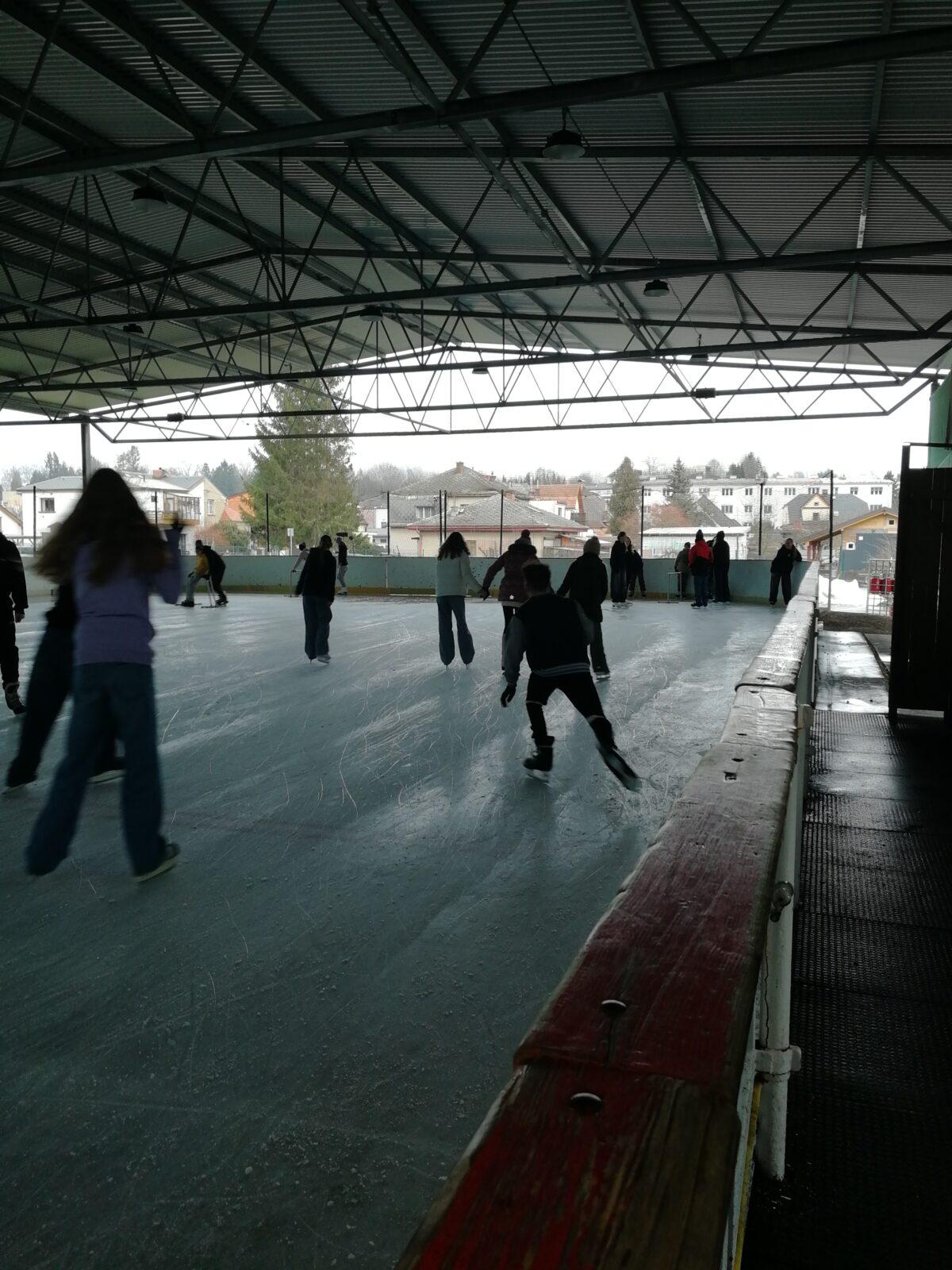 Lednová bruslení na II. stupni - 7