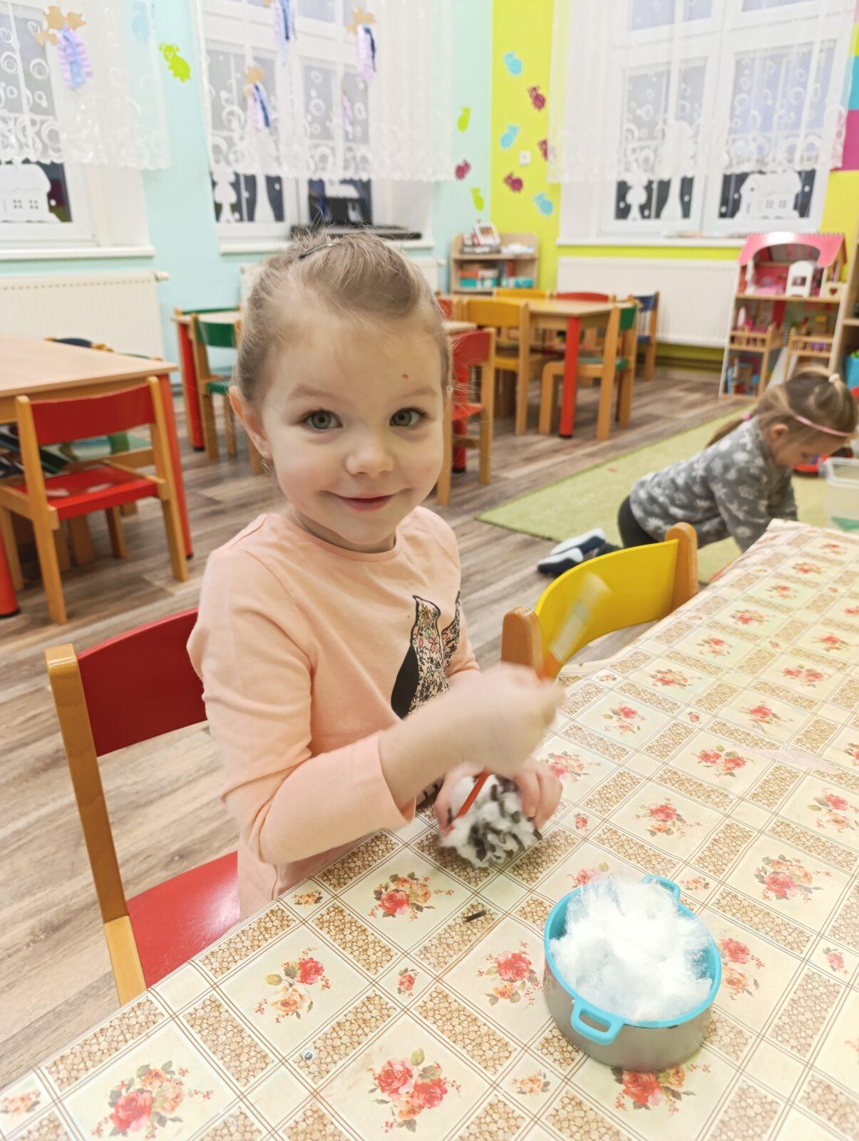 broučci: tvoření -zvířátka+příprava na karneval a masopust - 12