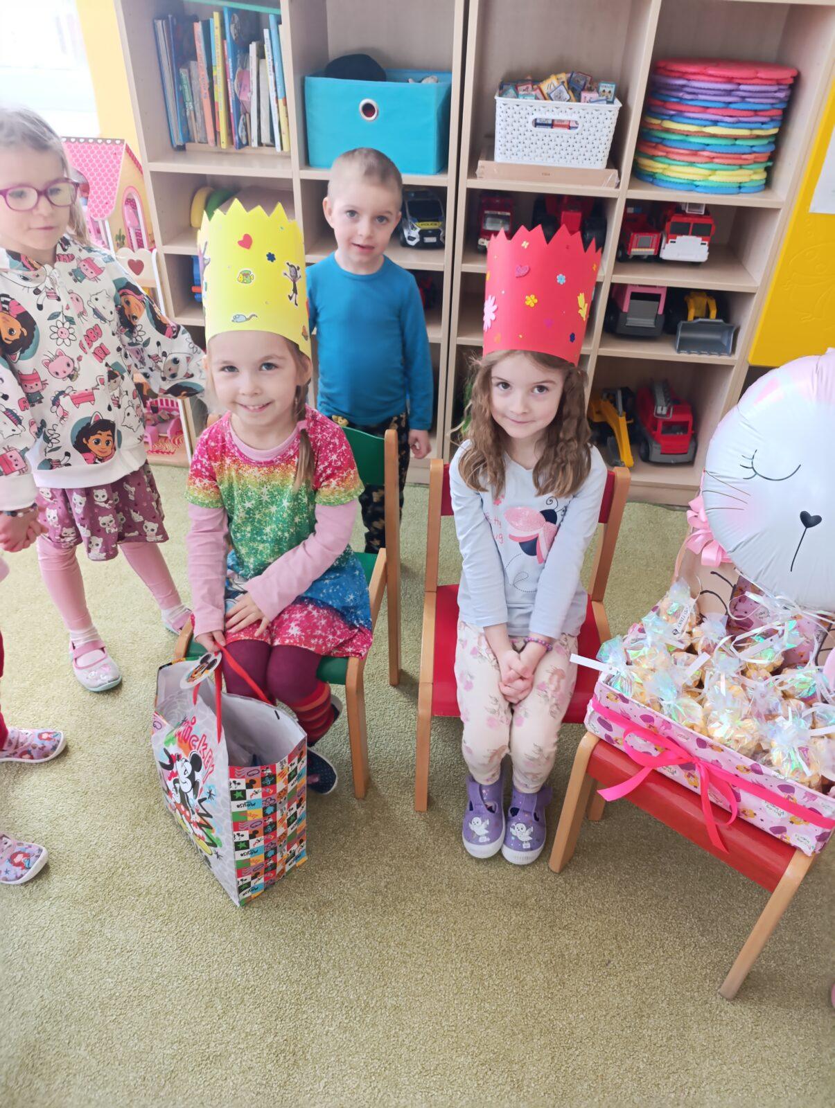 slavíme: Tinka a Lucinka, holky měly narozeniny - 1