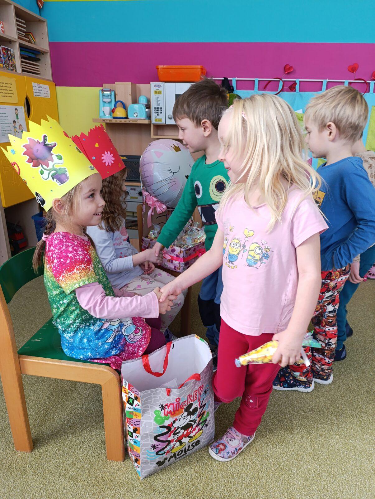 slavíme: Tinka a Lucinka, holky měly narozeniny - 6