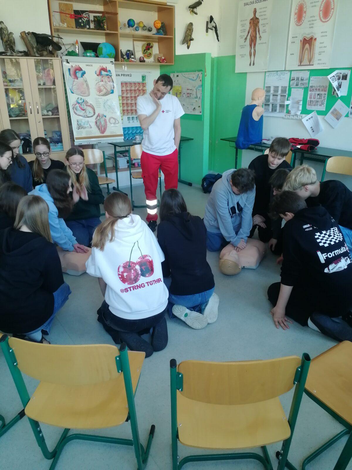 1. pomoc u osmáků - 2