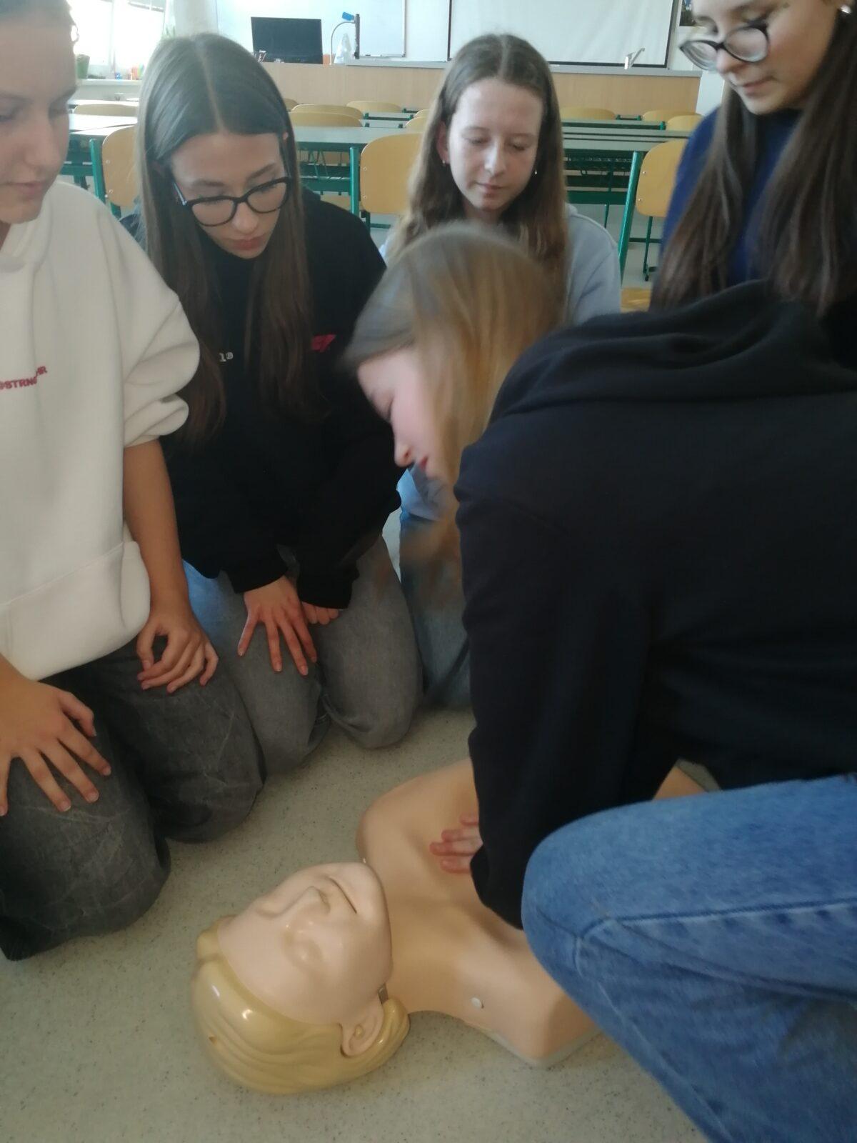 1. pomoc u osmáků - 7